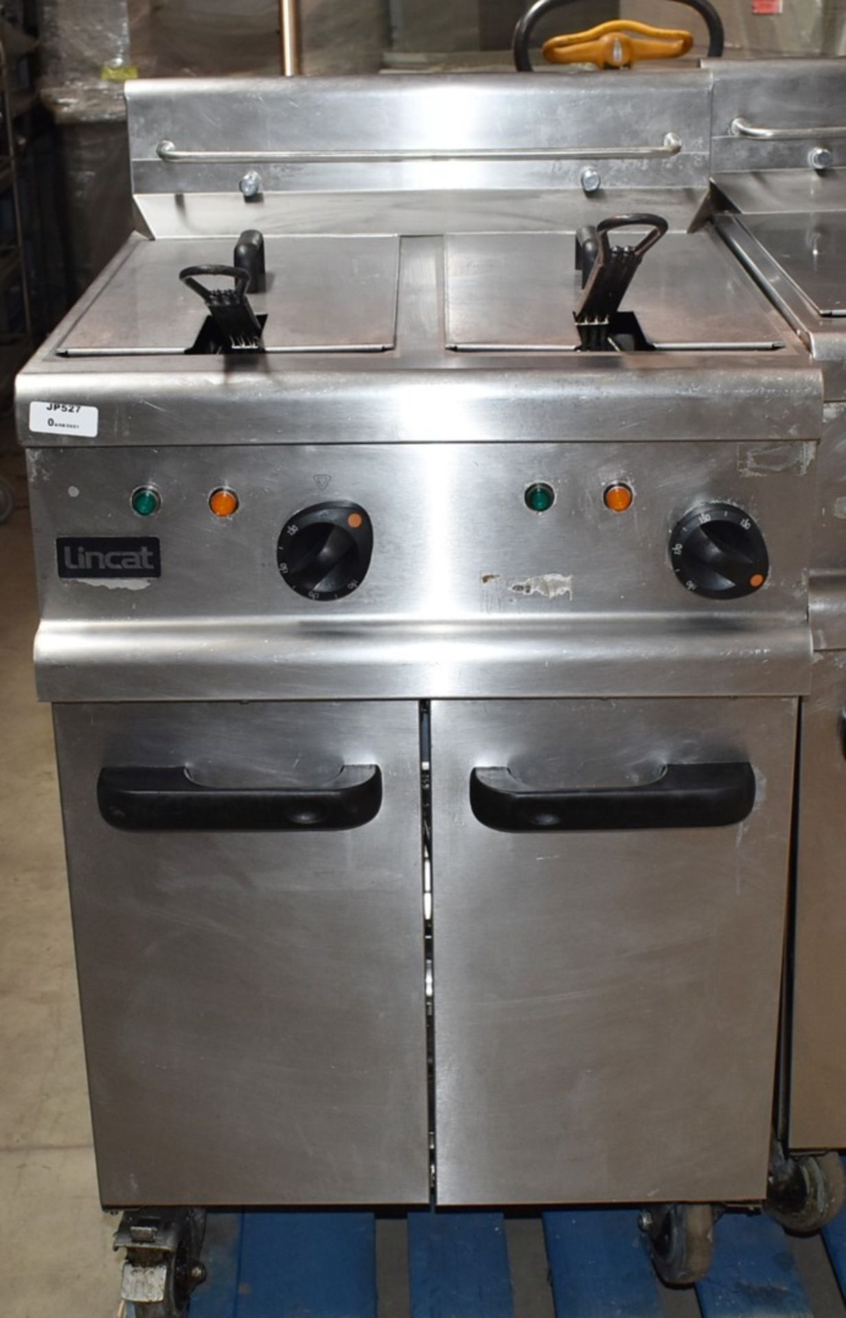 1 x Lincat Opus 700 OE7113 Single Large Tank Electric Fryer With Built In Filteration - 240V / 3PH - Image 6 of 14