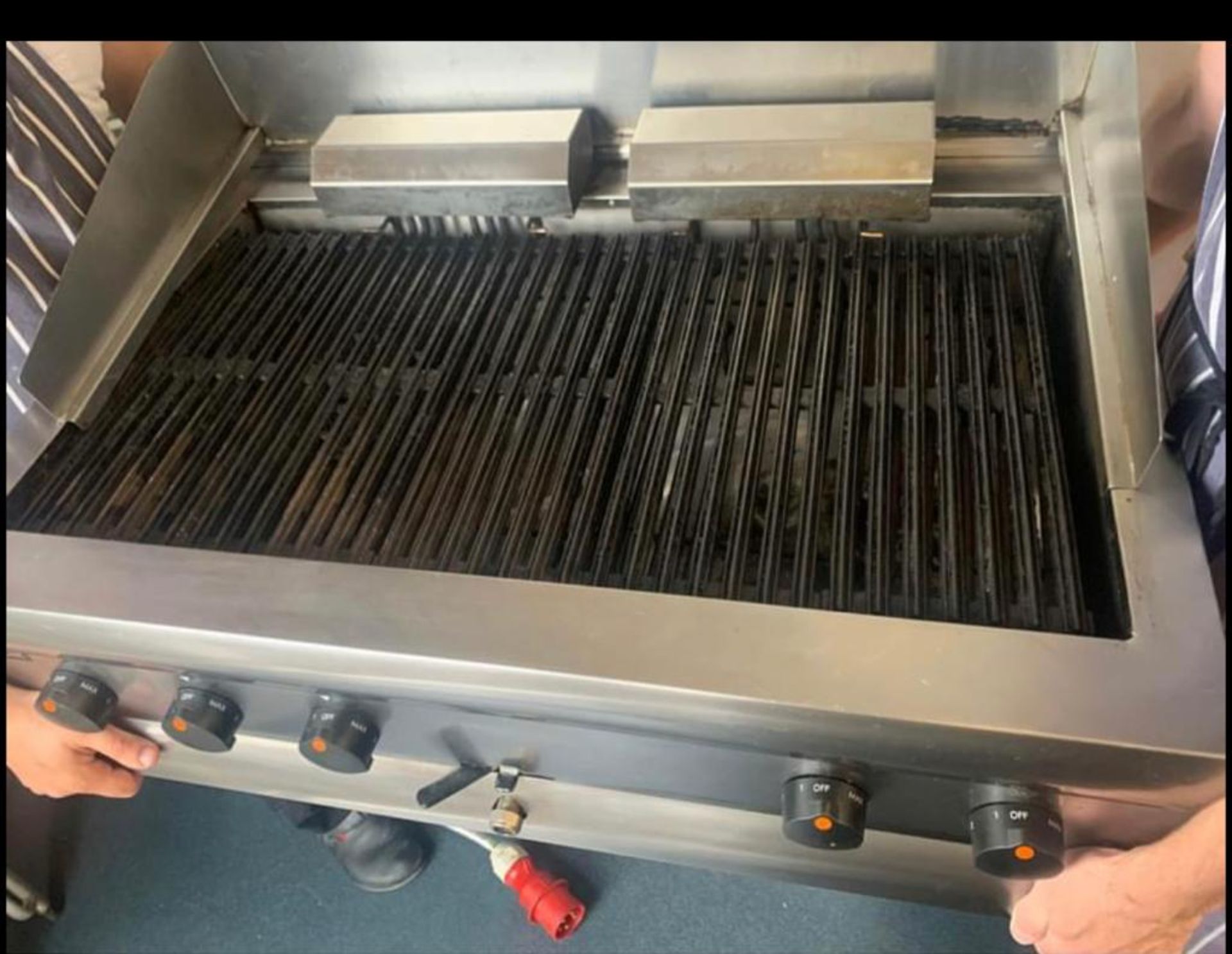 1 x Lincat Silverlink Large Chargrill Cooker - 3 Phase Powered - CL667 - Location: Brighton, Sussex, - Image 5 of 5