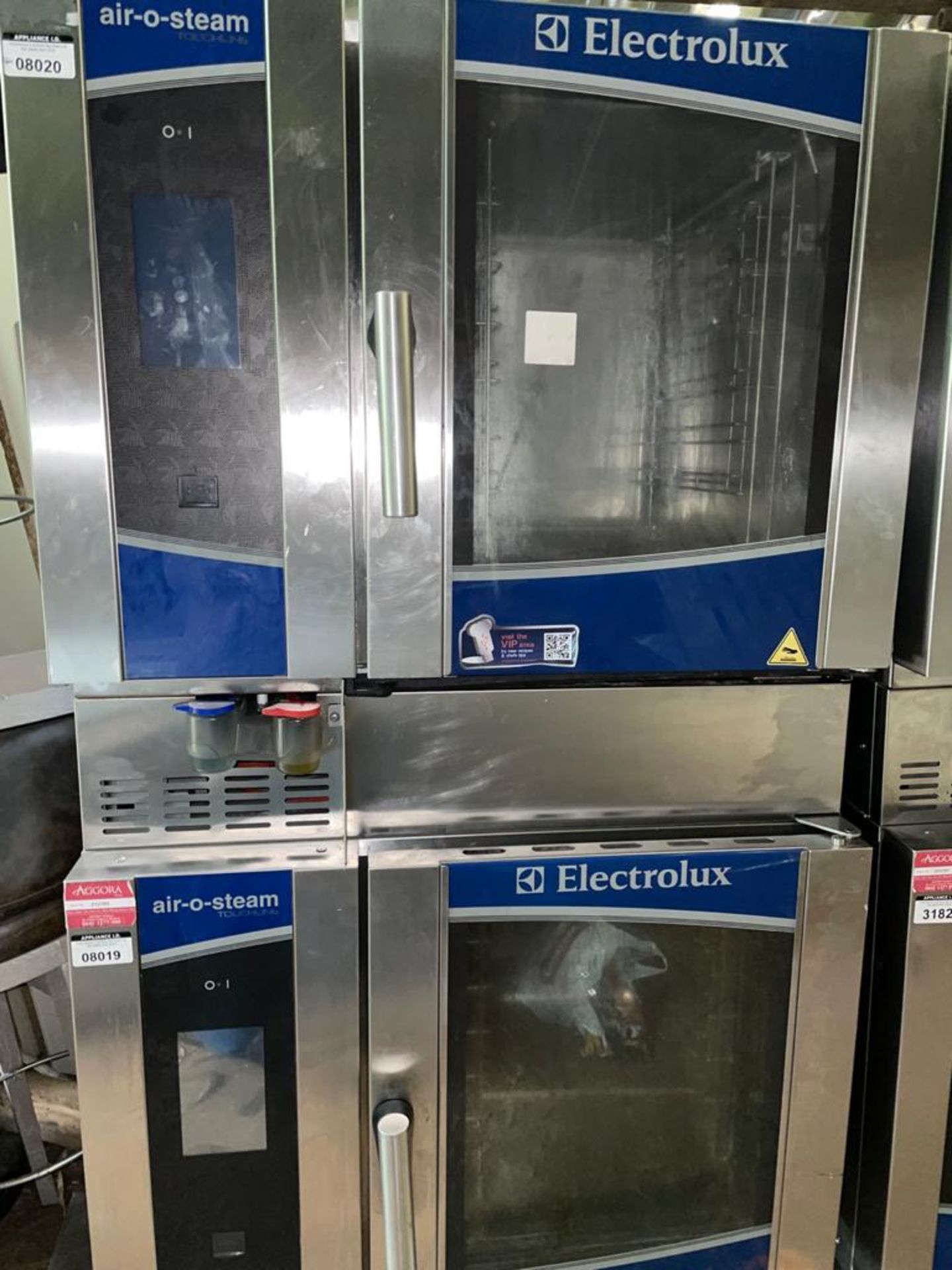 1 x Electrolux Air O Steam 3 Phase Double 6 Grid Steam Oven With Stand - 2018 Model - Type: - Image 2 of 4