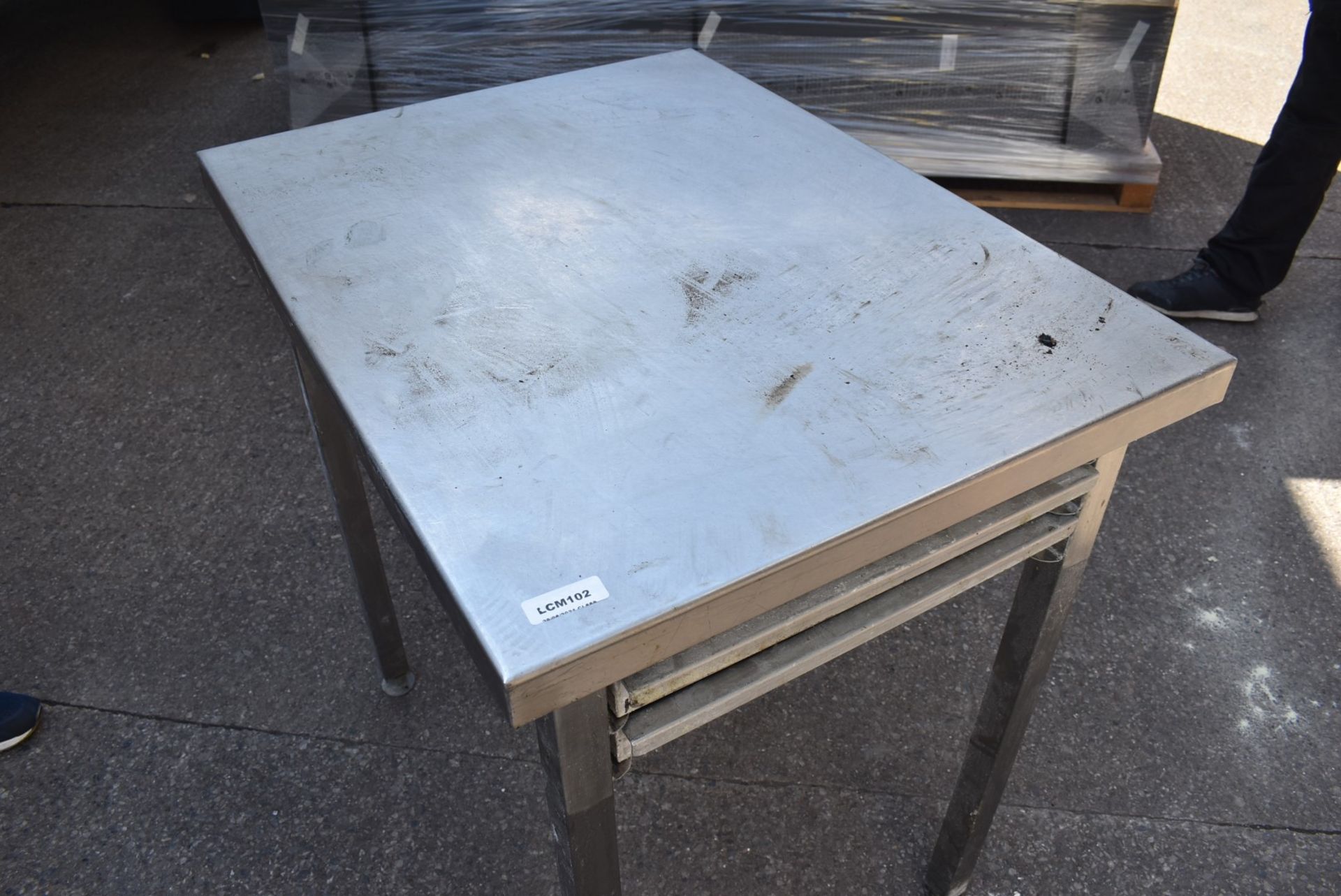 1 x Stainless Steel Bakers Prep Table With Drawers - Dimensions: H86 x W63 x D86 cms - Recently - Image 3 of 4