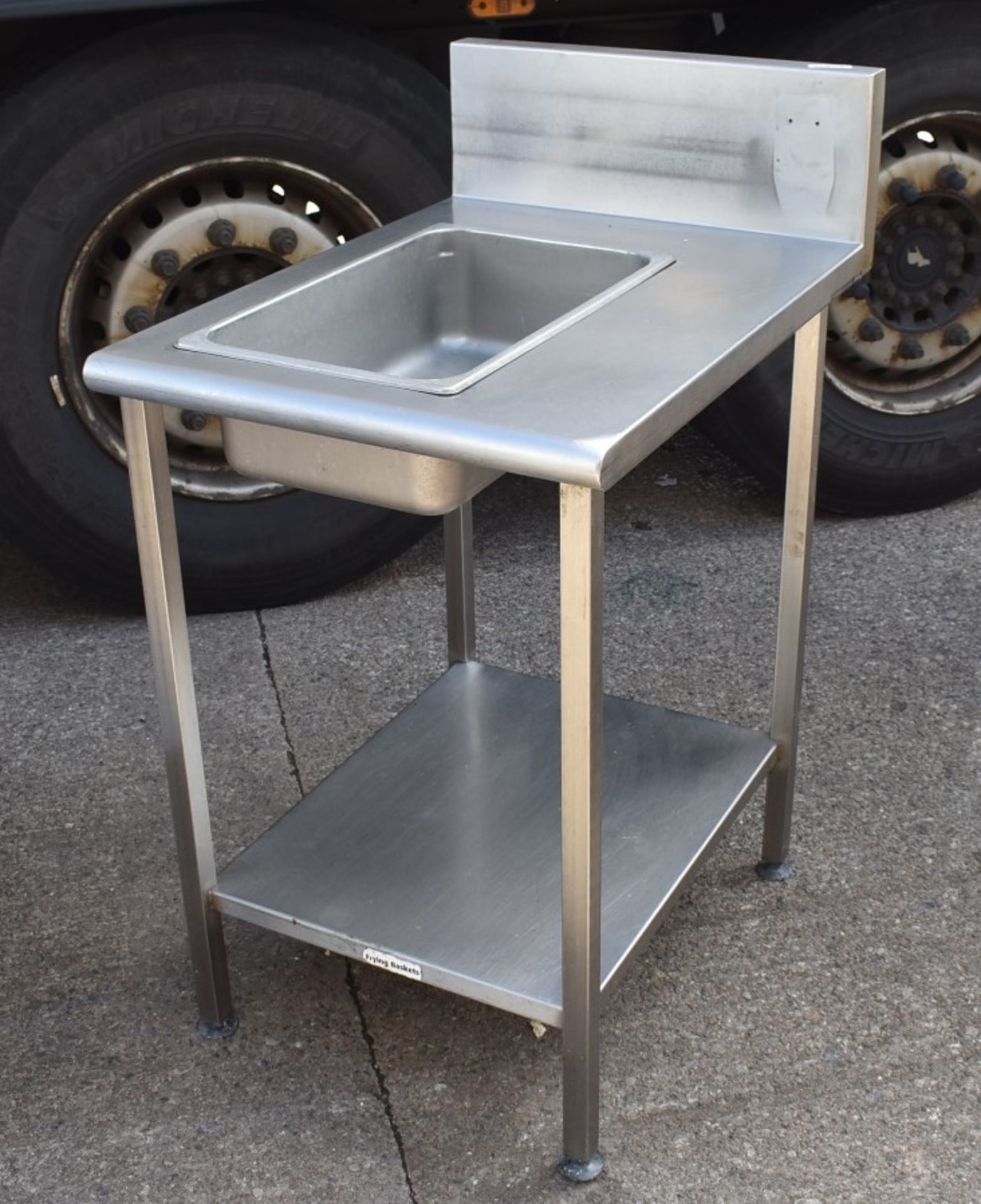 1 x Stainless Steel Prep Table WIth Inset Gastro Pan, Upstand, Undershelf and Gastro Pan Lid - - Image 4 of 5