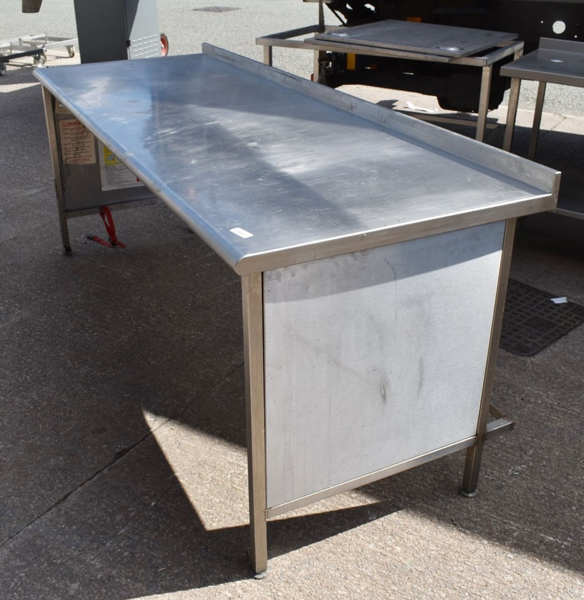 1 x Stainless Steel Prep Table With Closed Back and Sides - Dimensions: H87 x W200 x D80 cms - - Image 4 of 7
