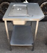 1 x Stainless Steel Corner Prep Table WIth Inset Gastro Pan, Undershelf and Gastro Pan Lid -