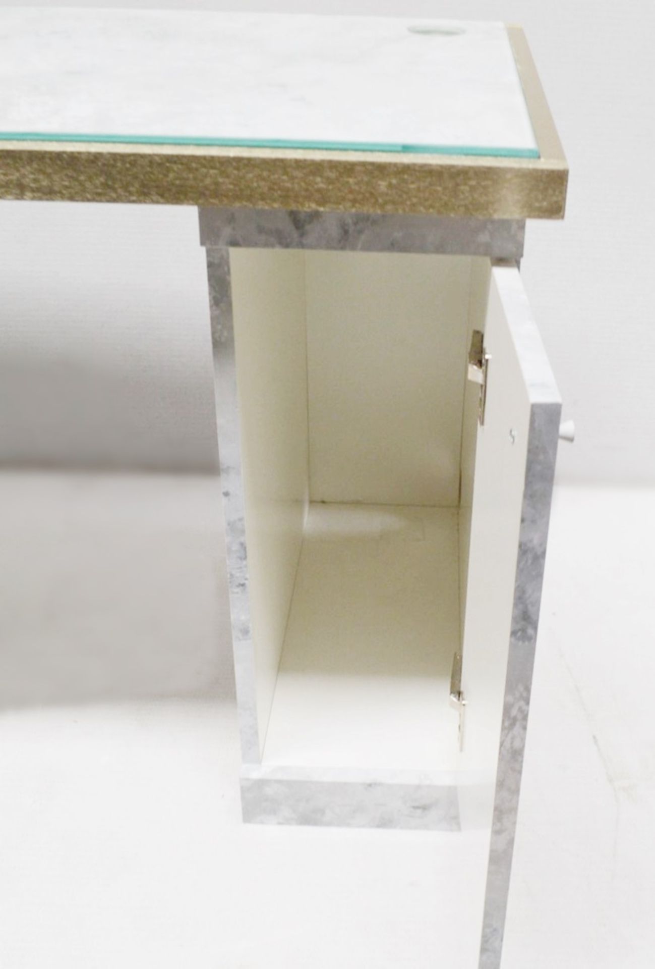 1 x BALDI Designer Retail Display Table / Desk Featuring A Marble Effect Aesthetic - Image 7 of 8