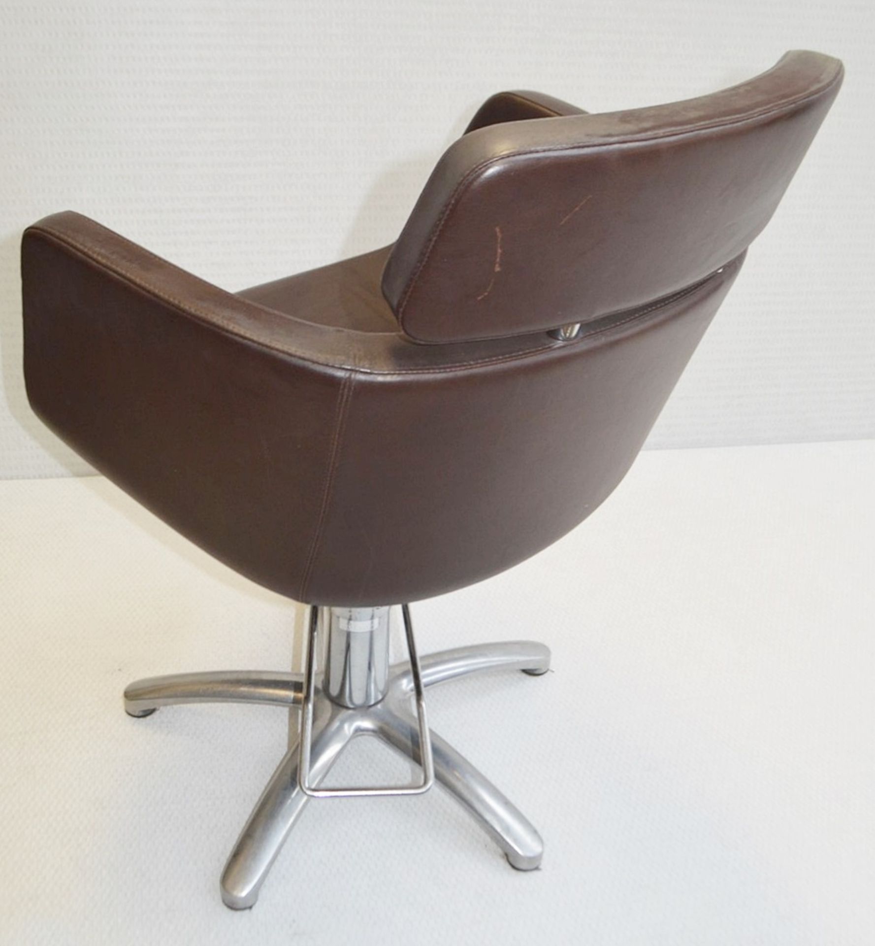 5 x Malet Branded Professional Hairdressing Salon Swivel Chairs In Brown - Includes 4 x Foot Rests - Image 6 of 7