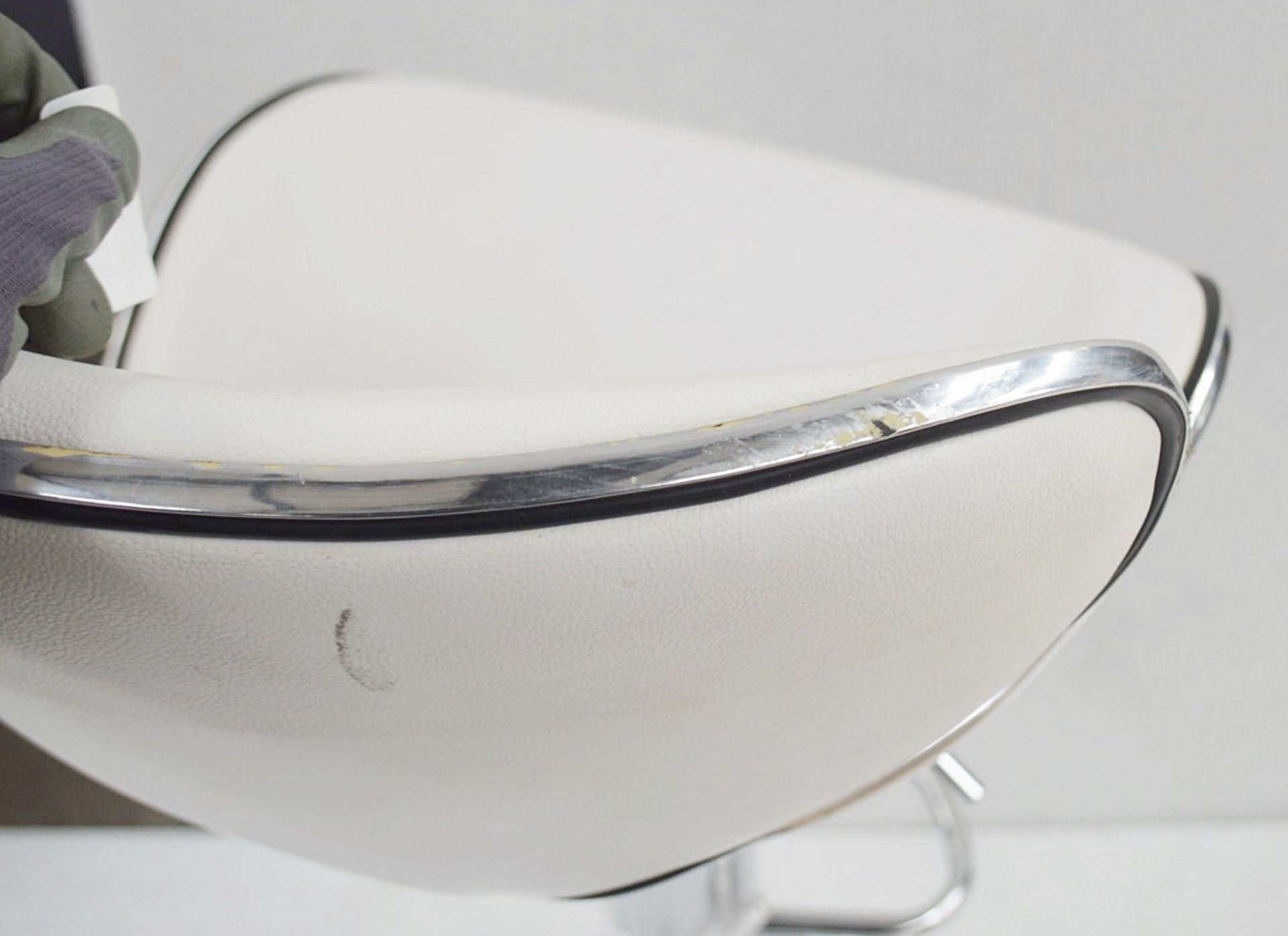 4 x Salon Saddle Seats In White And Chrome - Dimensions: W46 x D44 x H85-106cm / Seat 57-79cm  - - Image 4 of 4