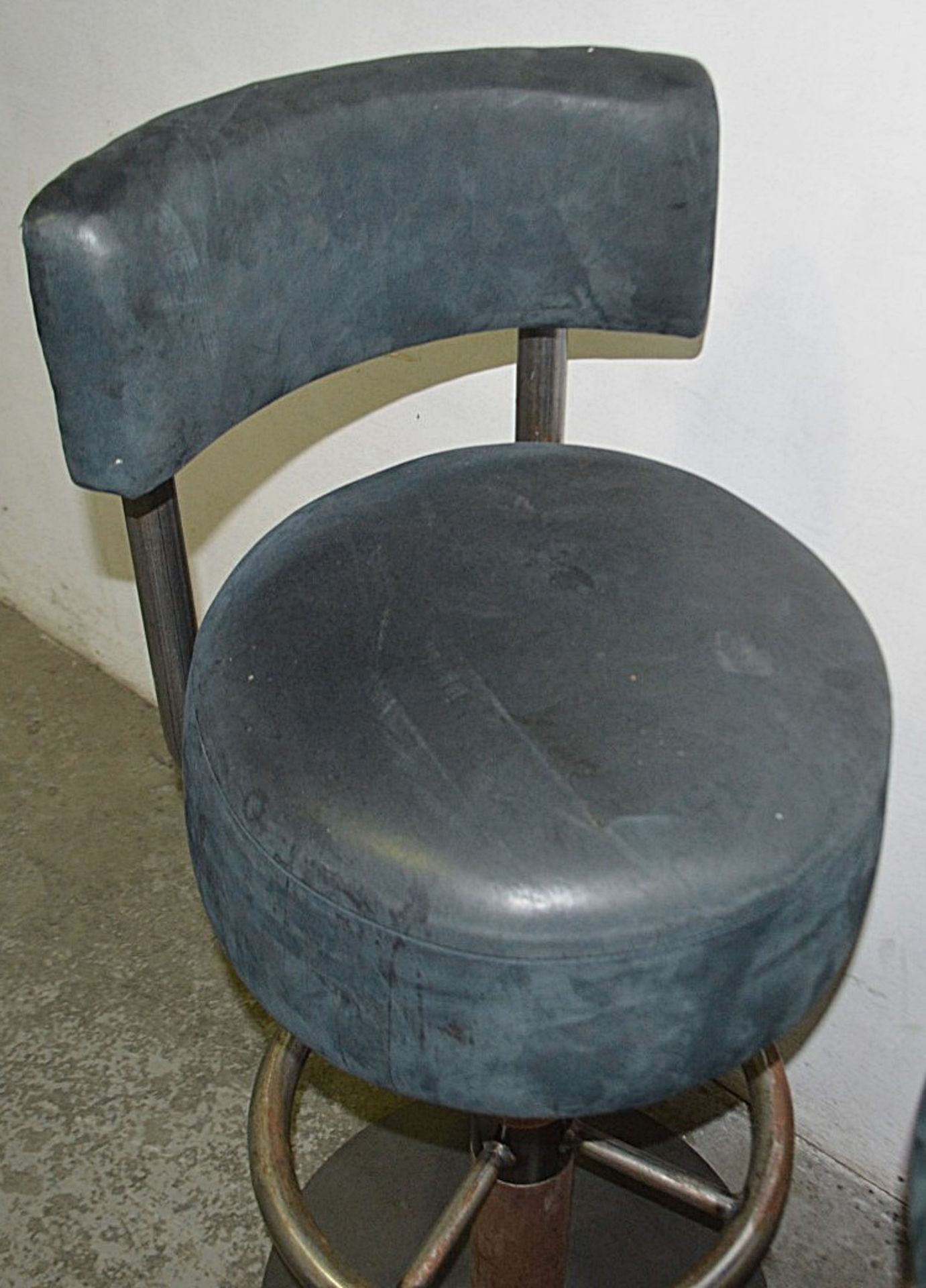 2 x Commercial Industrial-Style Hand-Built Stools With Tough Leather Upholstery And Circular - Image 2 of 5