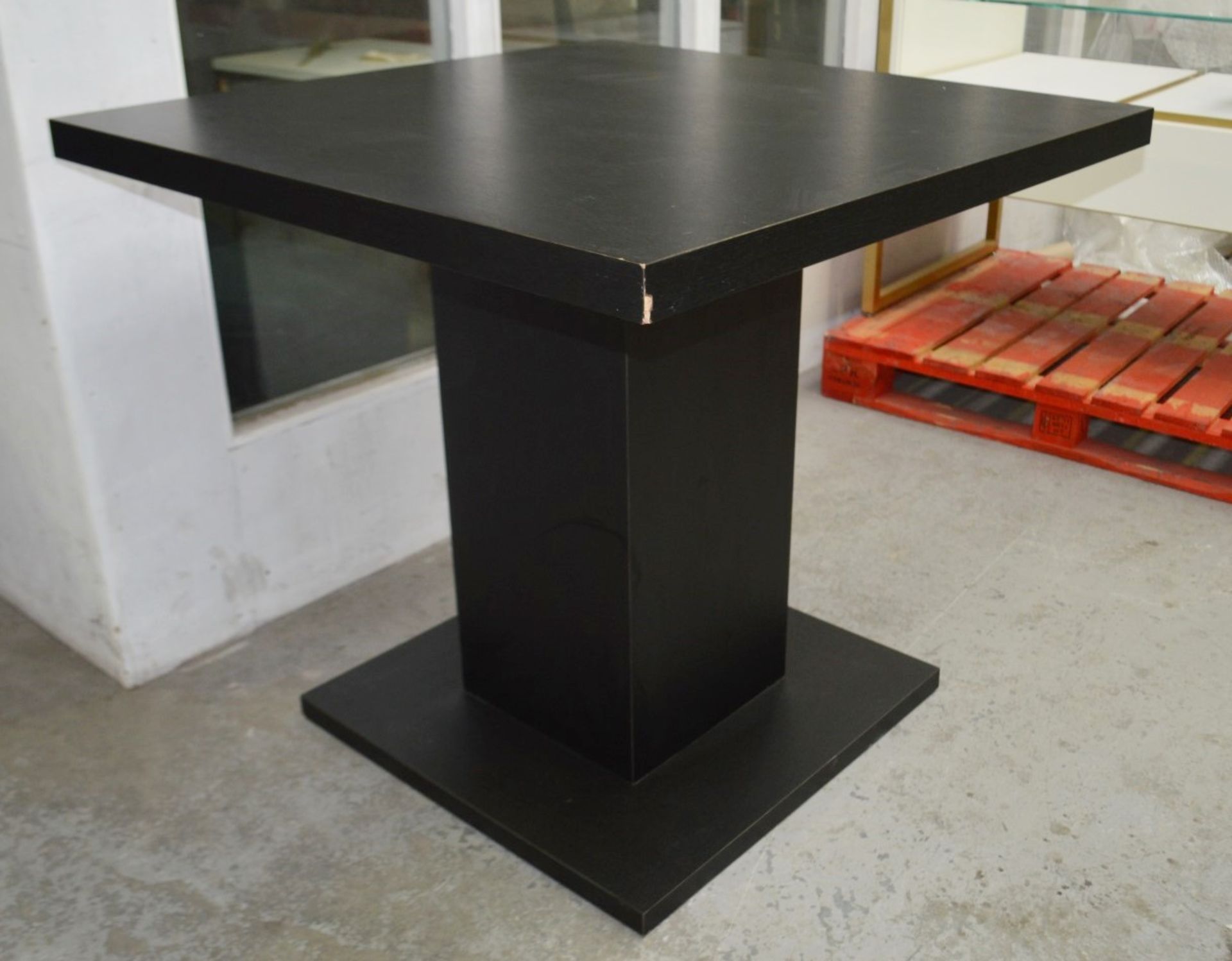 1 x Large Square Dining / Meeting Table In A Dark Wood Veneer With 4 Leather Upholstered Stools - Image 4 of 10