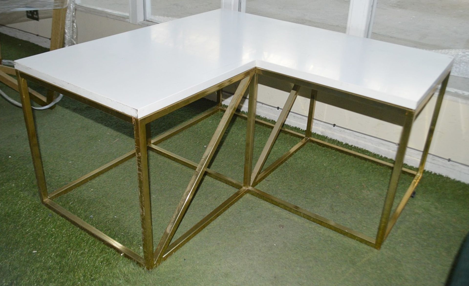 2 x Designer Display Tables With Gold Bases - Ex-Showroom Pieces - Ref: HAR120/121 GIT - CL987 - - Image 2 of 6