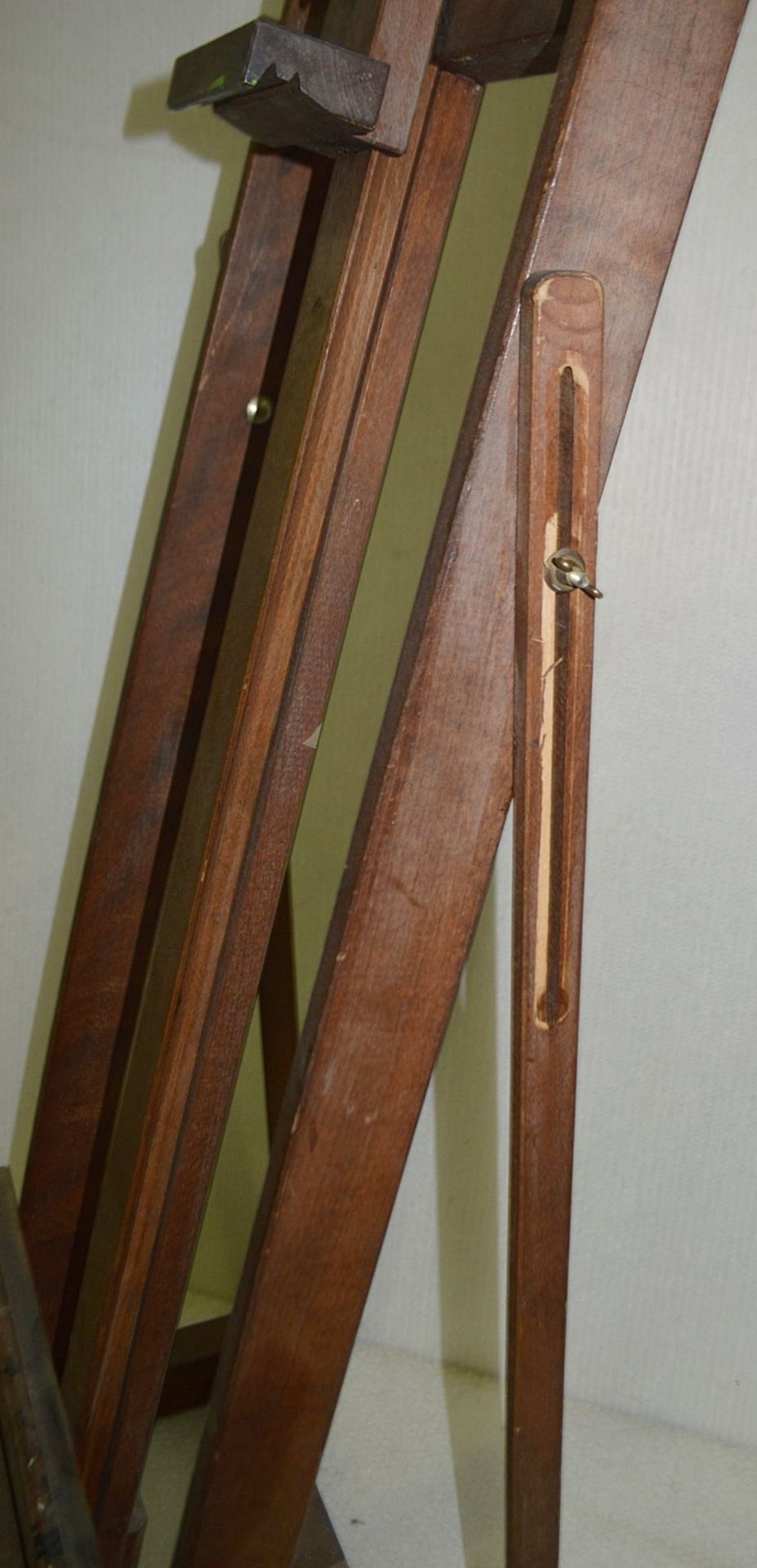 1 x Vintage Wooden Easel Display Prop - Dimensions (as pictured): H147 x W58 x D50cm - Ex-Showroom - Image 5 of 6