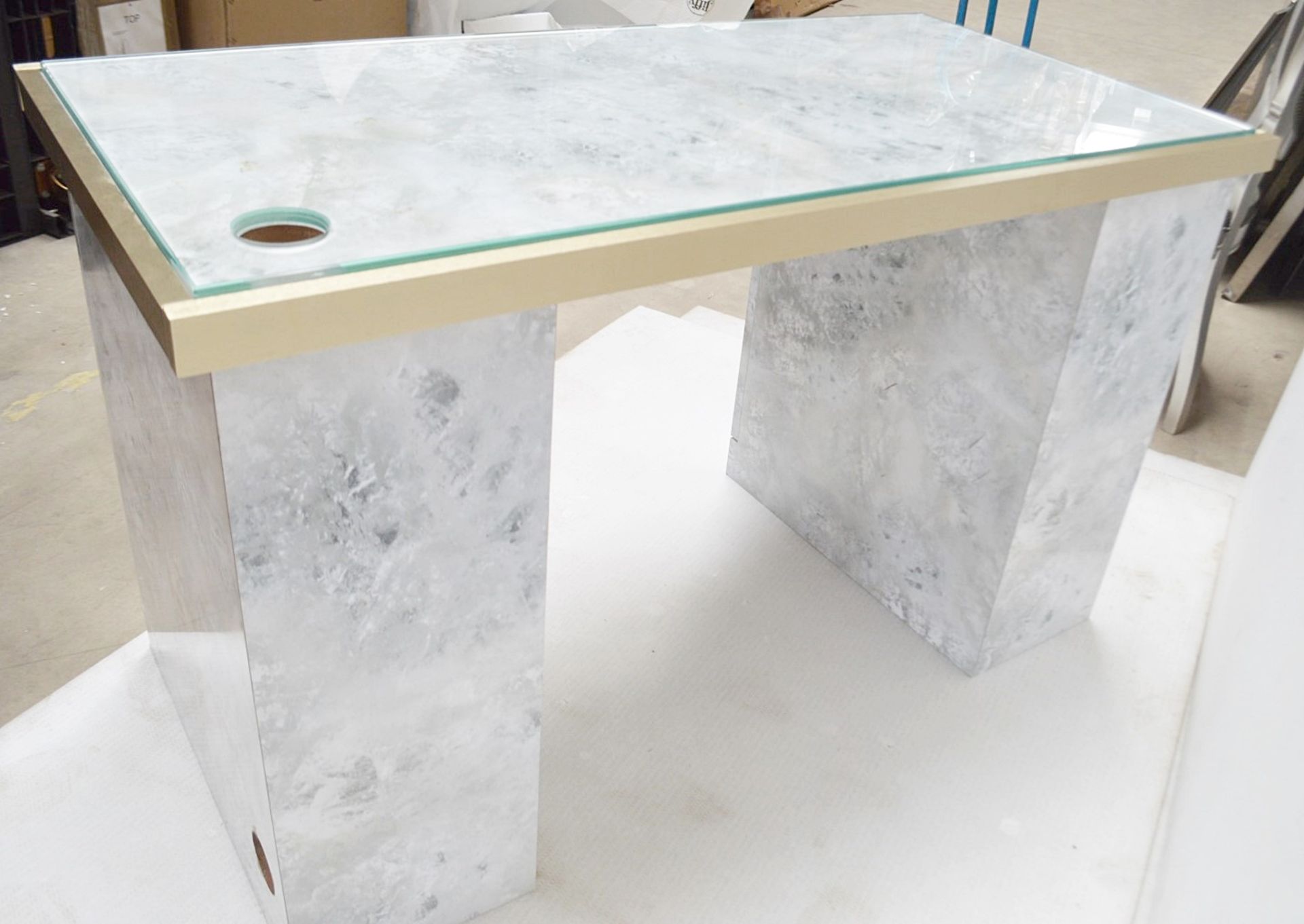 1 x BALDI Designer Retail Display Table / Desk Featuring A Marble Effect Aesthetic - Image 2 of 8