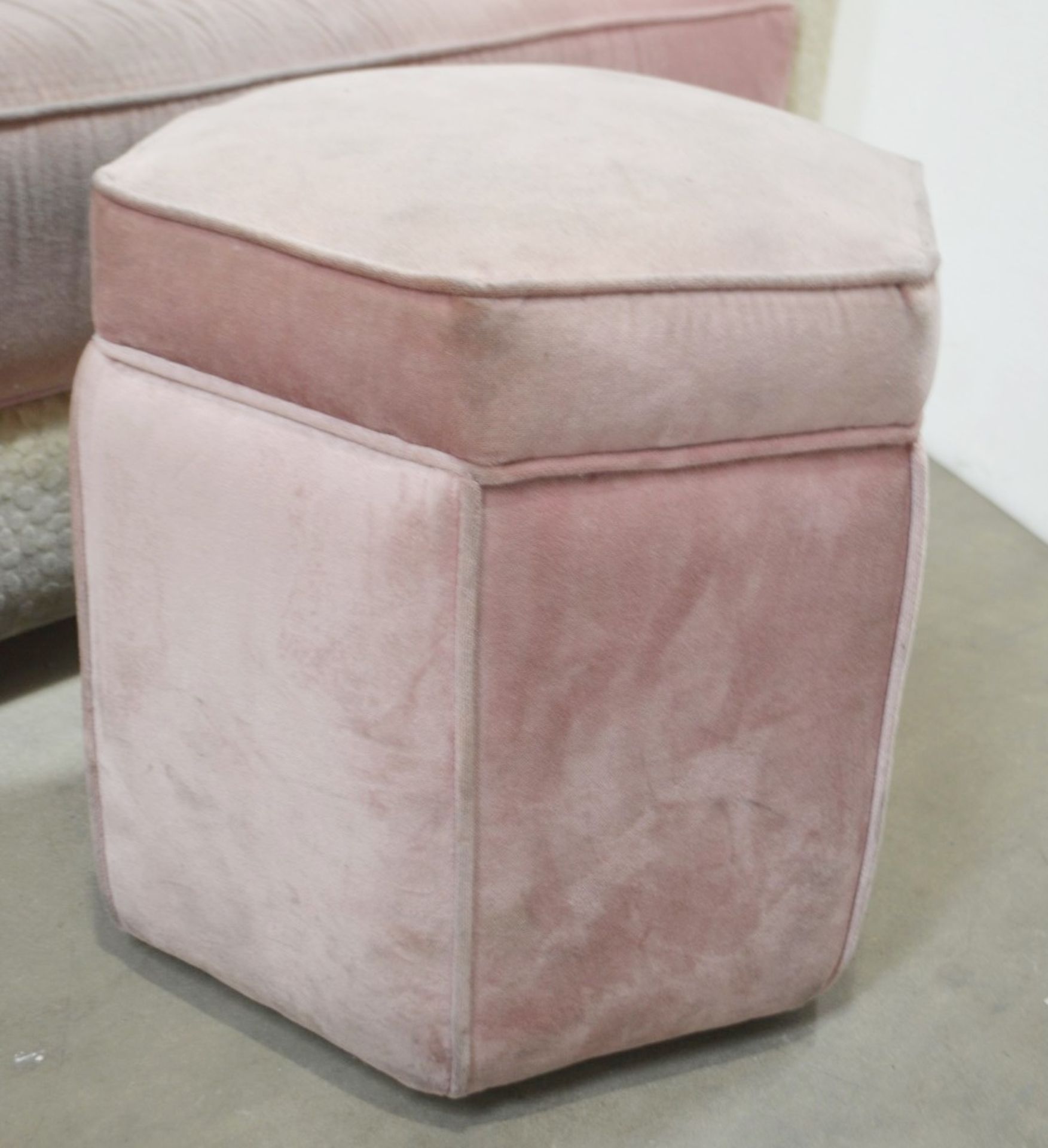 1 x Upholstered Sofa With 3 x Cushions, Pale Pink Seat Cushion With Matching Footstool - Ref: HMS104 - Image 5 of 5