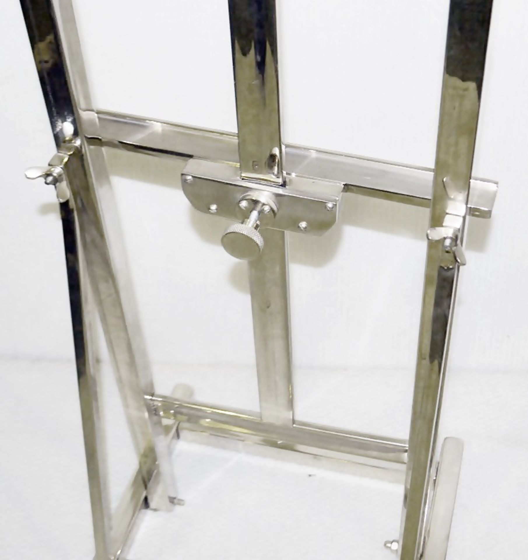 1 x Premium Decorative Display Metal Easel With A Nickel Finish - Ex-Display - Image 4 of 4