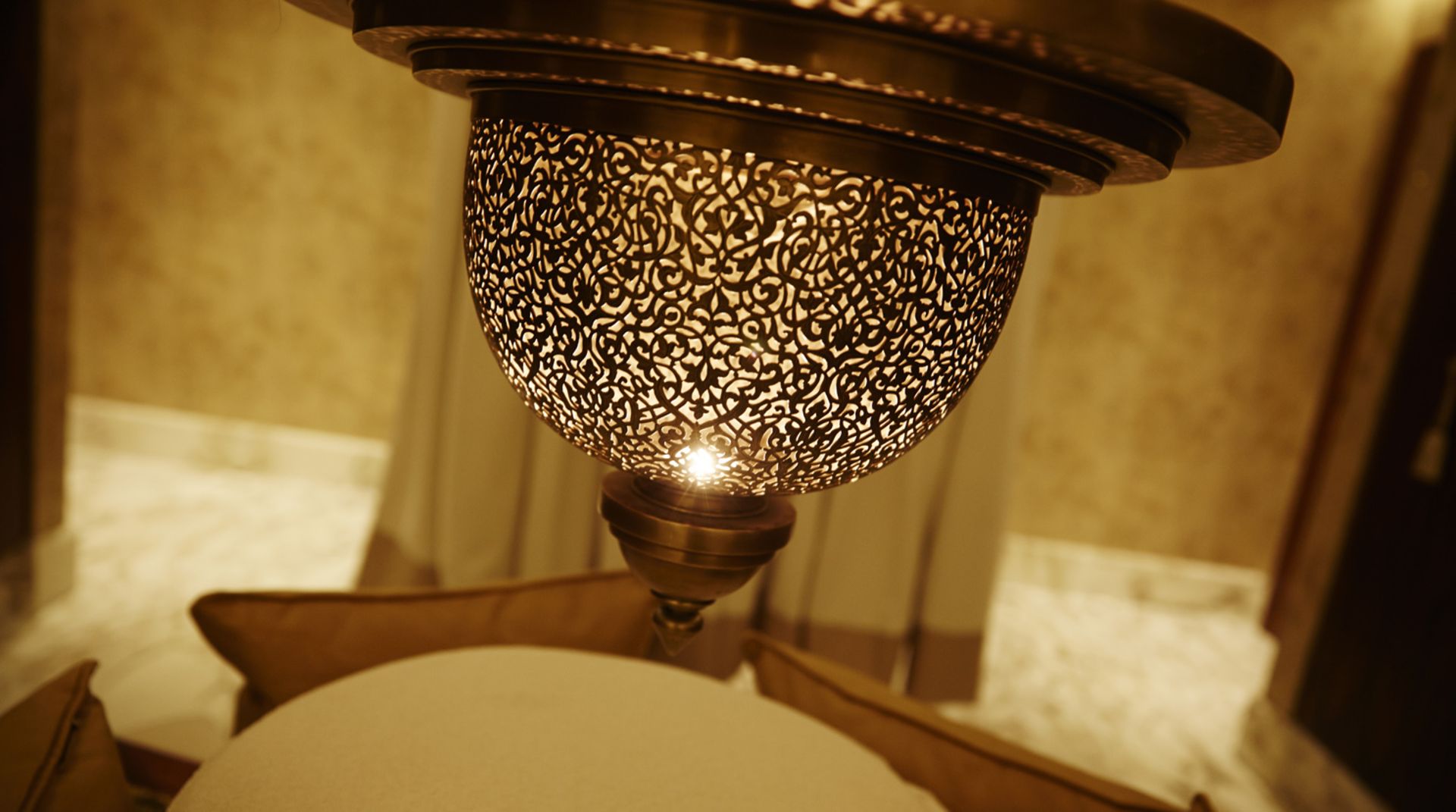 1 x Large 1.3 Metre Moroccan-style Brass Pendant Statement Light Featuring Intricate Filigree - Image 7 of 9