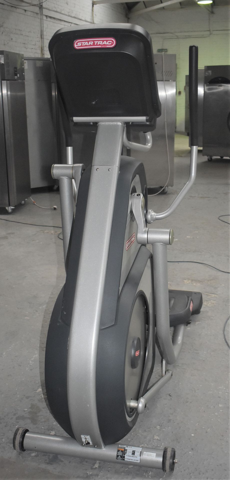 1 x Star Trac Commercial Excercise Elliptical Cross Trainer - CL011 - Ref SL307 GIT -  Location: - Image 8 of 11