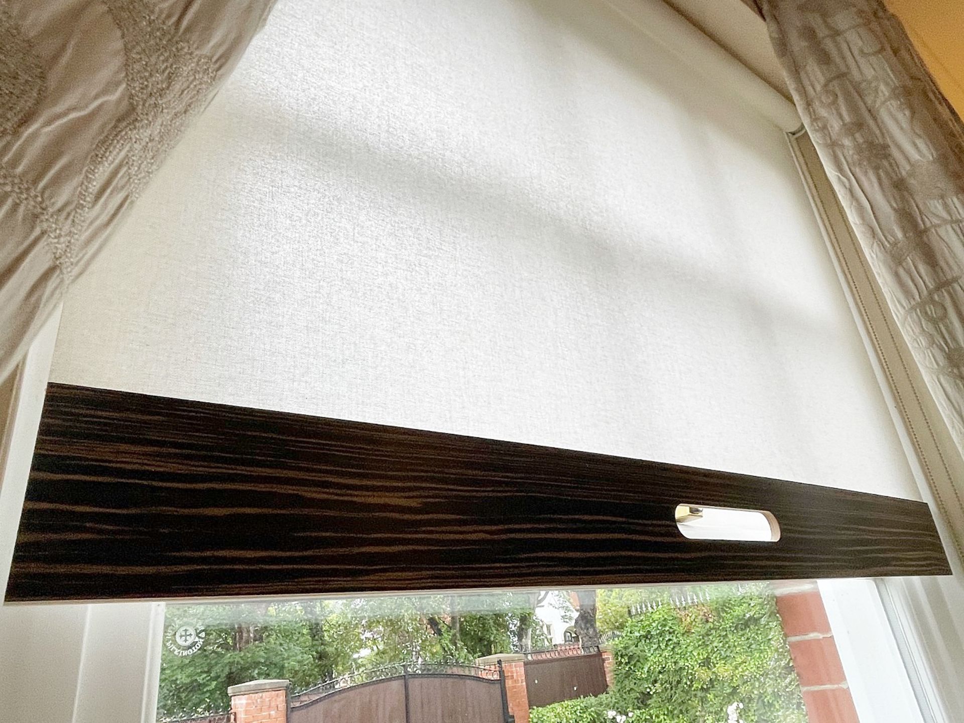 1 x Heavily Lined Premium Embosed Pair Of Curtains - Includes Poles And Blind - Ref: SGV126/GF-Ent - - Image 9 of 12