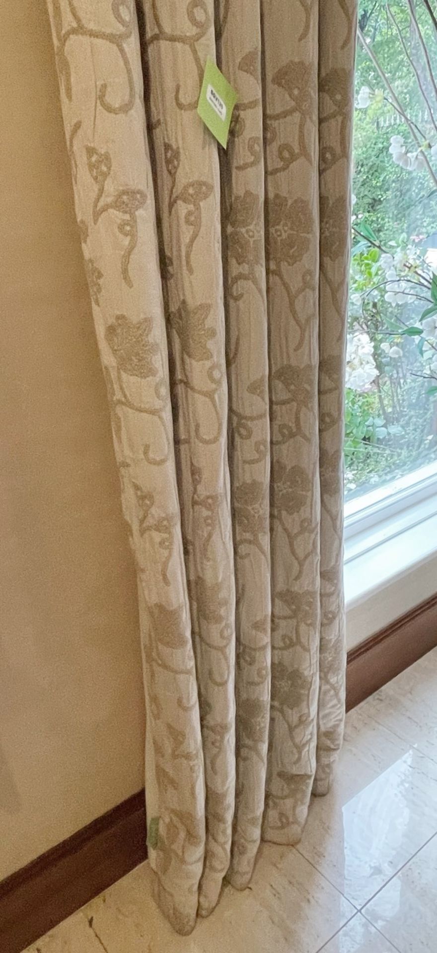 1 x Heavily Lined Premium Embosed Pair Of Curtains - Includes Poles And Blind - Ref: SGV126/GF-Ent - - Image 11 of 12