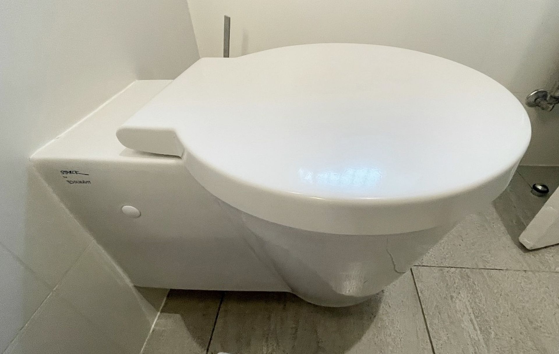 1 x Complete Bathroom Suite With Philip Starck, Duravit & Vitra Fittings - NO VAT ON THE HAMMER - Image 6 of 34