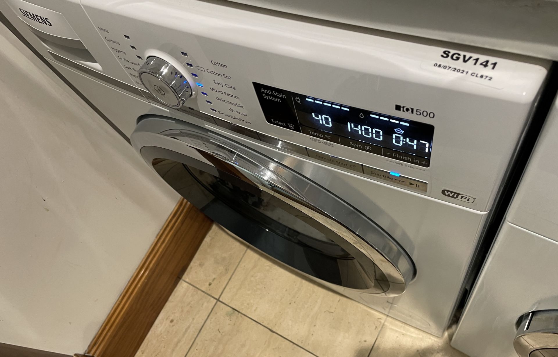 1 x Siemens IQ-500 Integrated 8Kg Washing Machine with 1400 rpm - White - C Rated - Dimensions: - Image 3 of 3