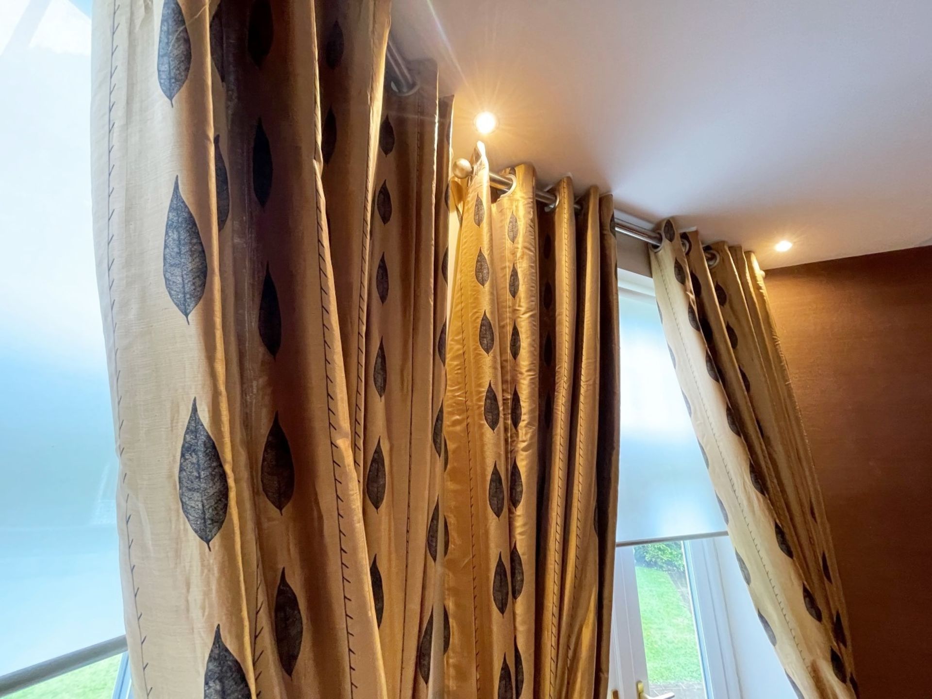 3 x Sets Of Bespoke Premium Quality Lined Curtains In Gold With A Leaf Design - 285cm Drop - Image 17 of 20