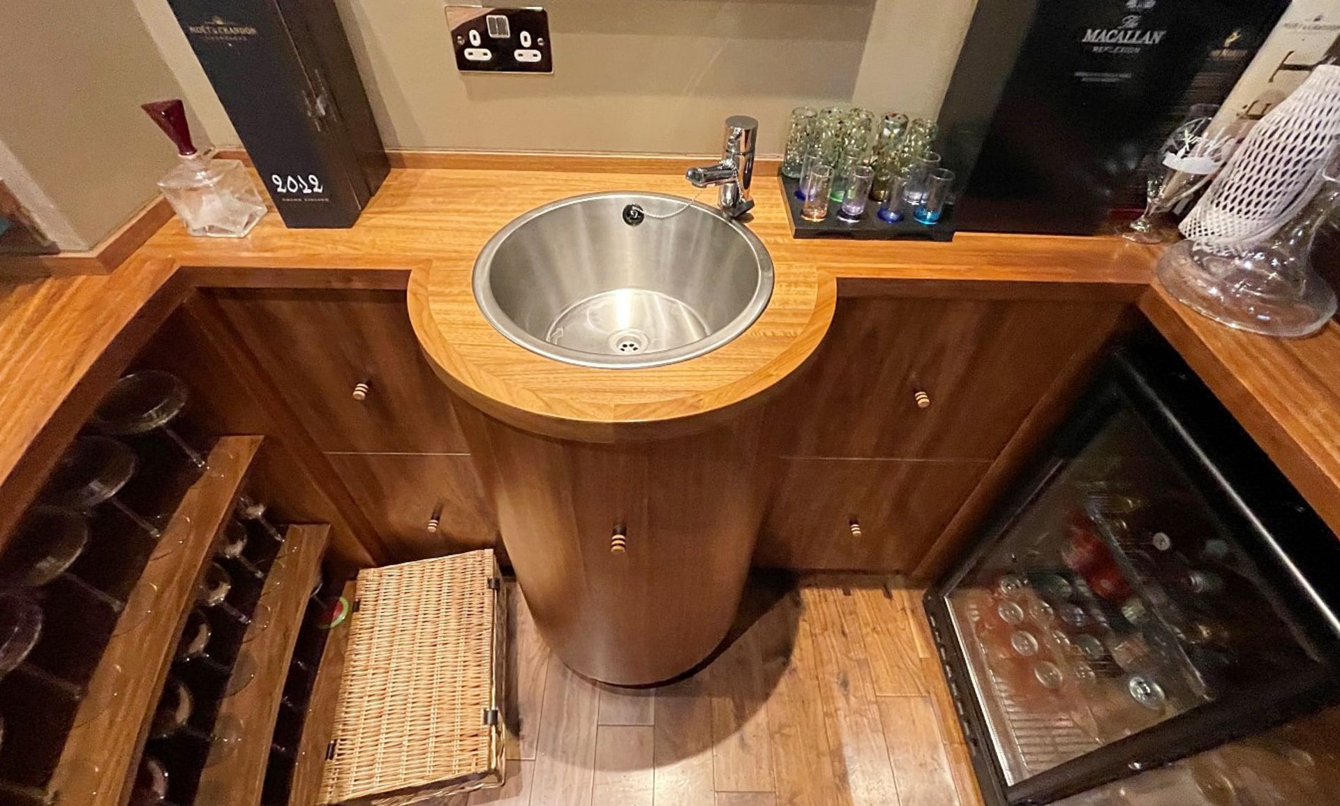 1 x Bespoke Fitted Curved Bar Area In Cherry Wood With A Frosted Glass Counter - NO VAT - Image 14 of 30