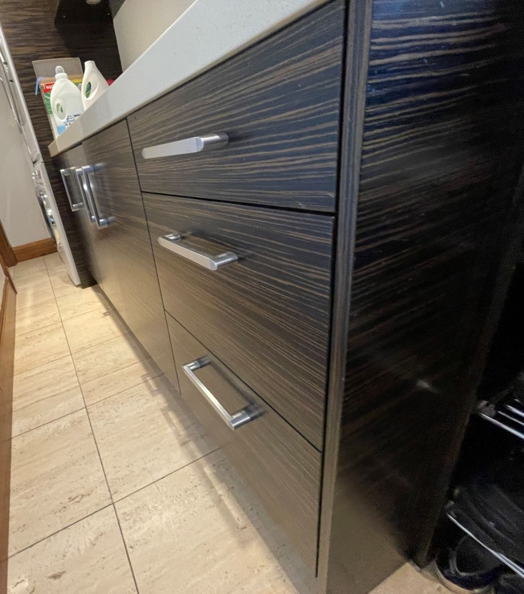 1 x Bespoke Fitted Mowlem & Co Utility Room - Includes Storage Cabinets, Sink And Granite Worktops - - Image 19 of 28