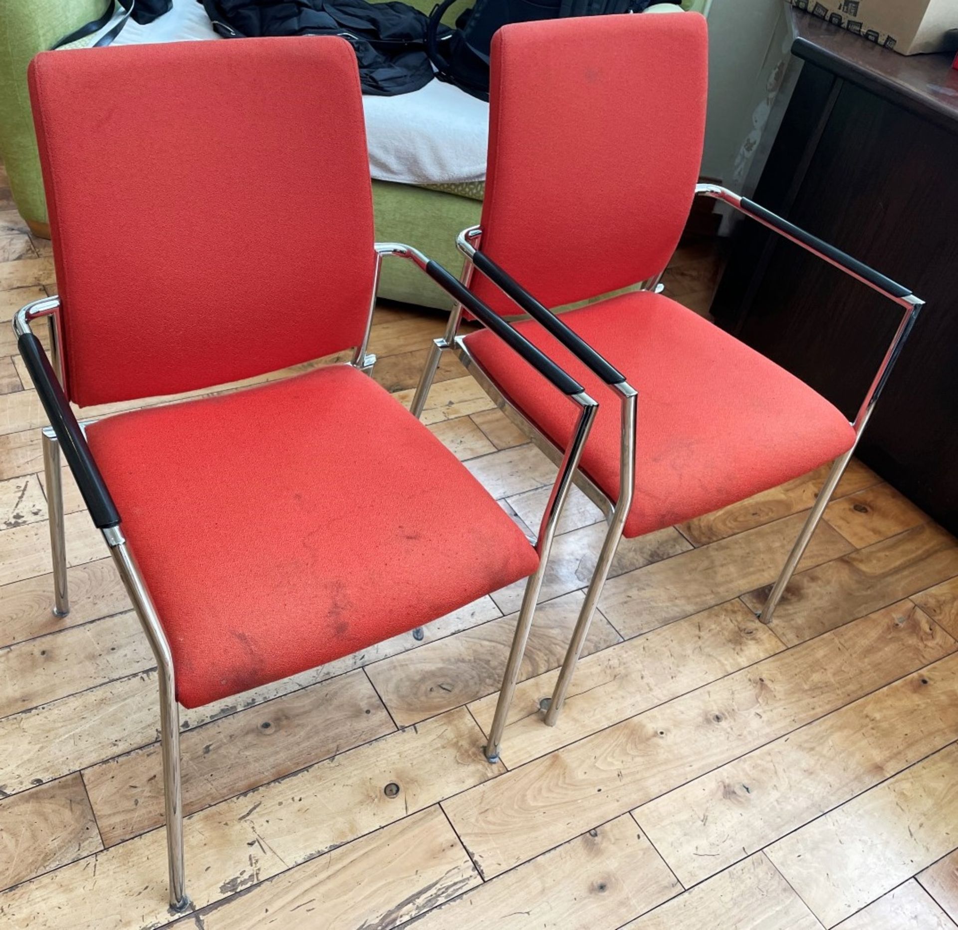 A Pair Of CARLO Stacking Chairs With Arms In Chromed Steel - NO VAT ON THE HAMMER - Image 2 of 8