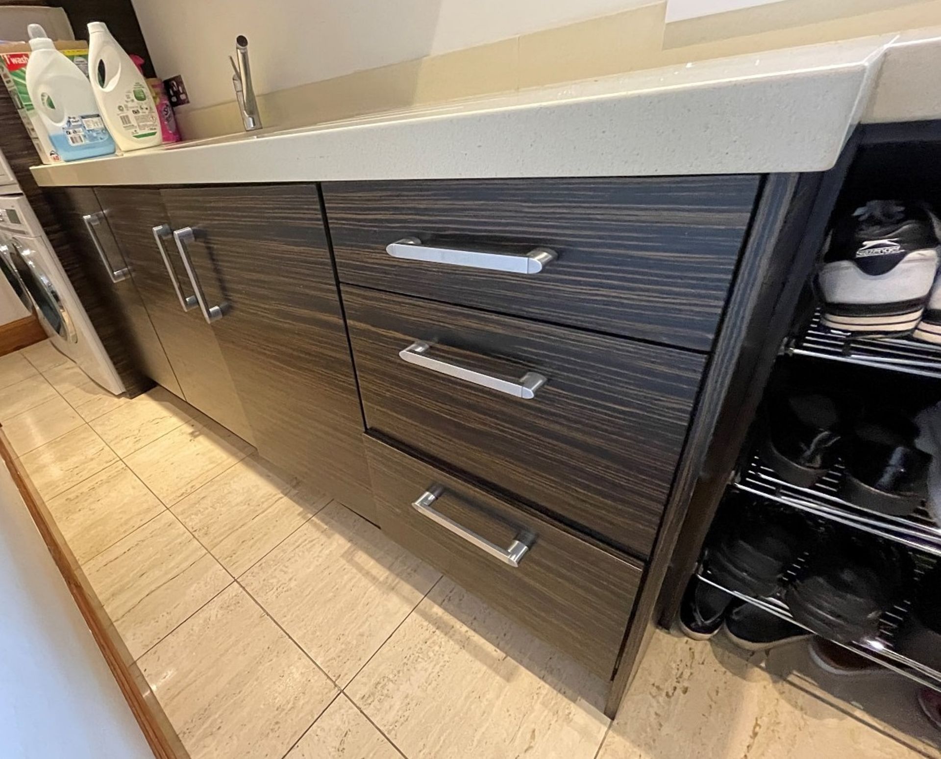 1 x Bespoke Fitted Mowlem & Co Utility Room - Includes Storage Cabinets, Sink And Granite Worktops - - Image 7 of 28