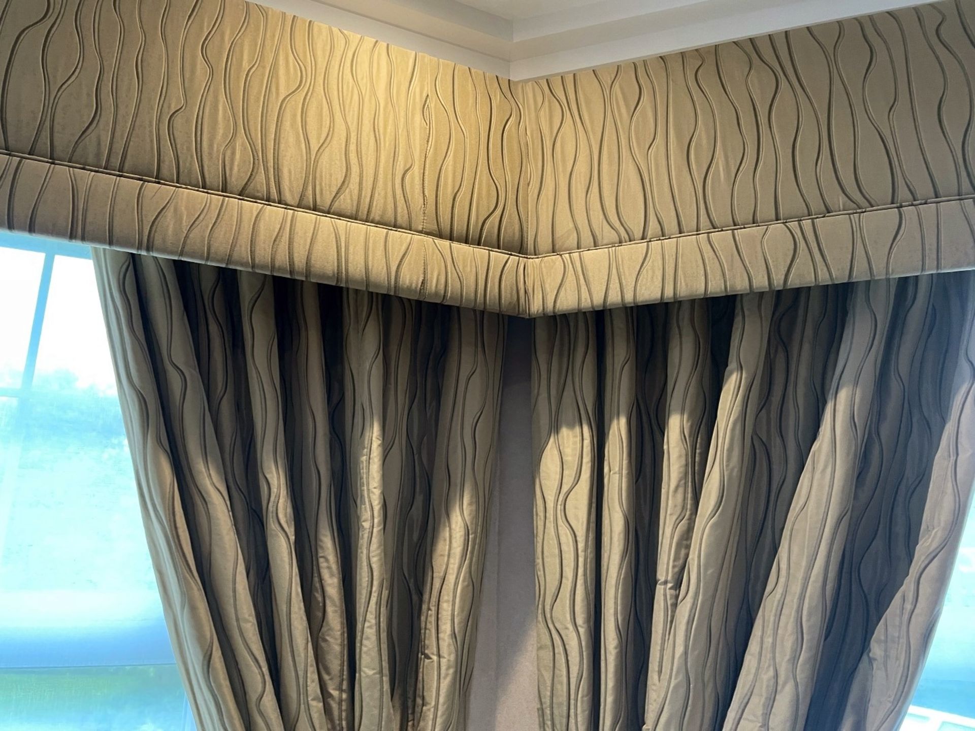 3 x Pairs of Premium Quality Curtains - Each Includes Pelmets, Ties & Blinds - NO VAT - Image 4 of 14