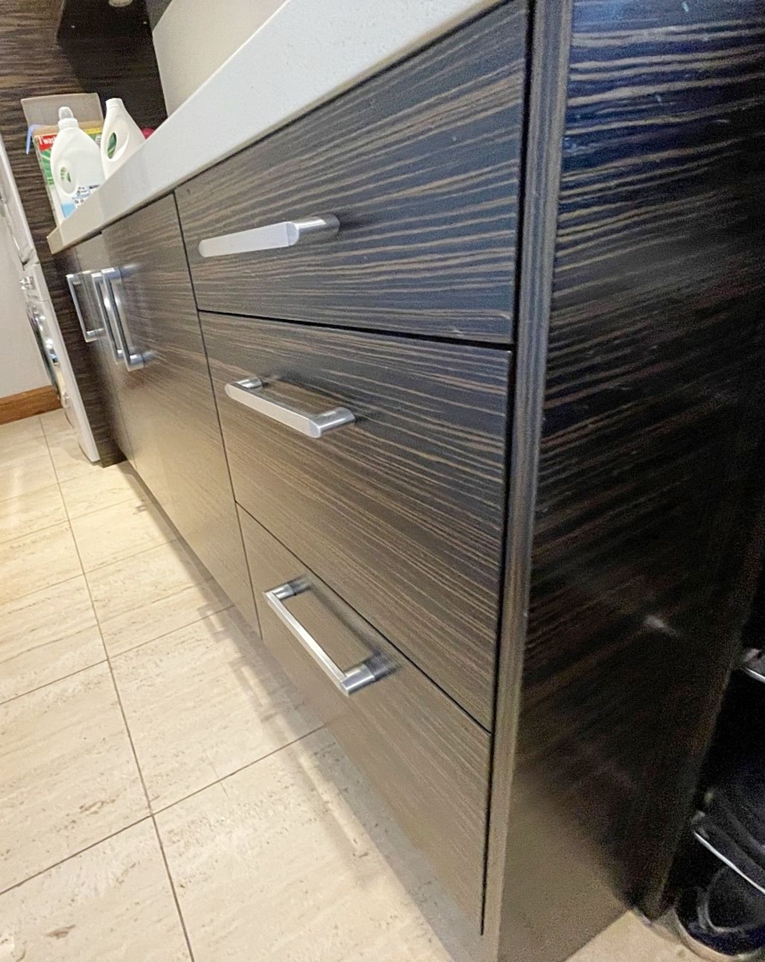 1 x Bespoke Fitted Mowlem & Co Utility Room - Includes Storage Cabinets, Sink And Granite Worktops - - Image 21 of 28