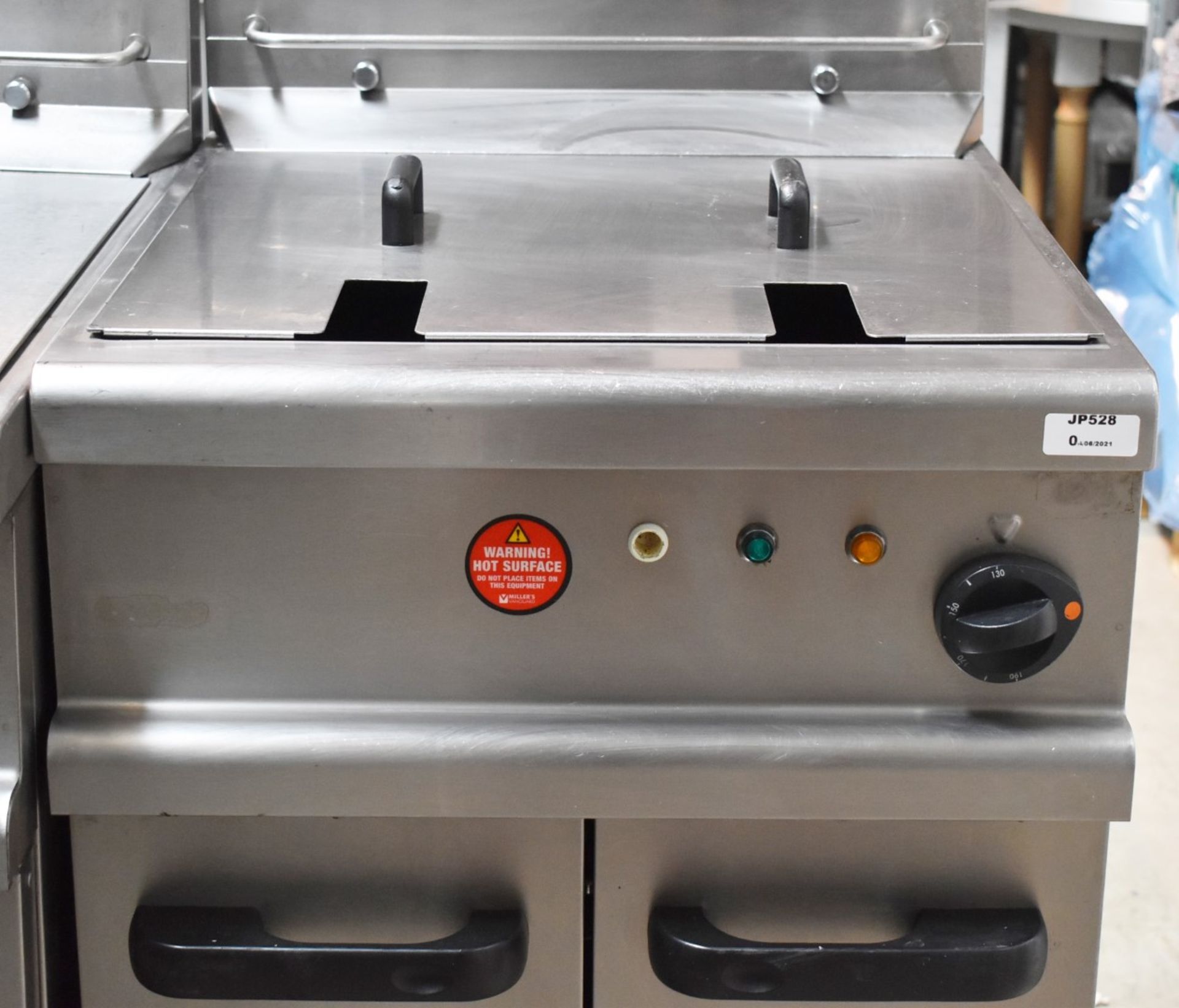 1 x Lincat Opus 700 OE7113 Single Large Tank Electric Fryer With Built In Filteration - 240V / 3PH P - Image 3 of 12