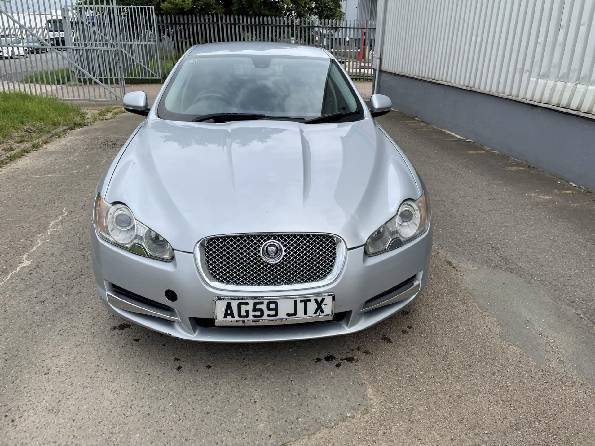 2010 Jaguar XF S Premium Luxury V6 A 5dr Saloon Silver - CL505 - NO VAT ON THE HAMMER - Location: - Image 7 of 12