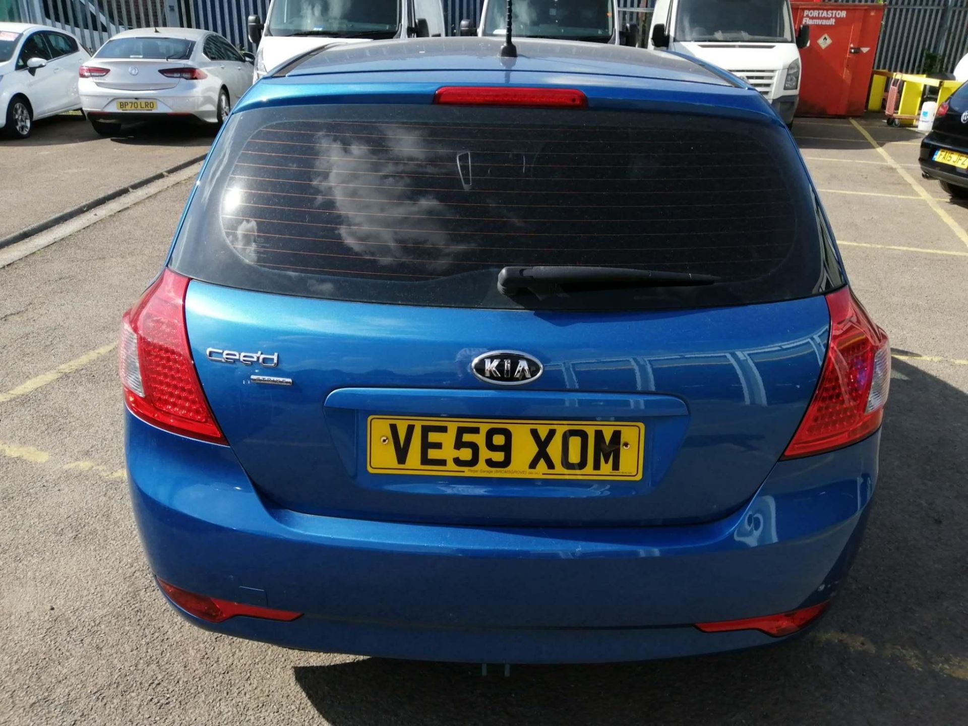 2010 Kia Ceed 1.4 Strike Hatchback 5dr - CL505 - Ref: VVS0028 - NO VAT ON THE HAMMER - Location: Cor - Image 15 of 21