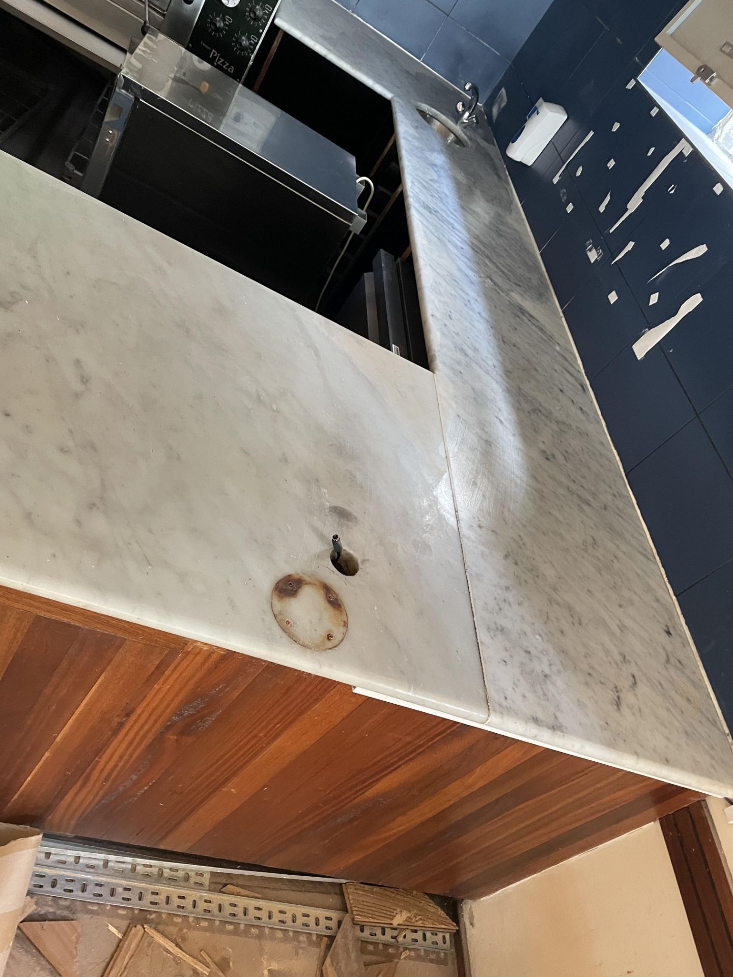 1 x Restaurant Service Bar Featuring Marble Top, Wood Panel Fascia and Rear Prep Area With Hand Wash - Image 5 of 15