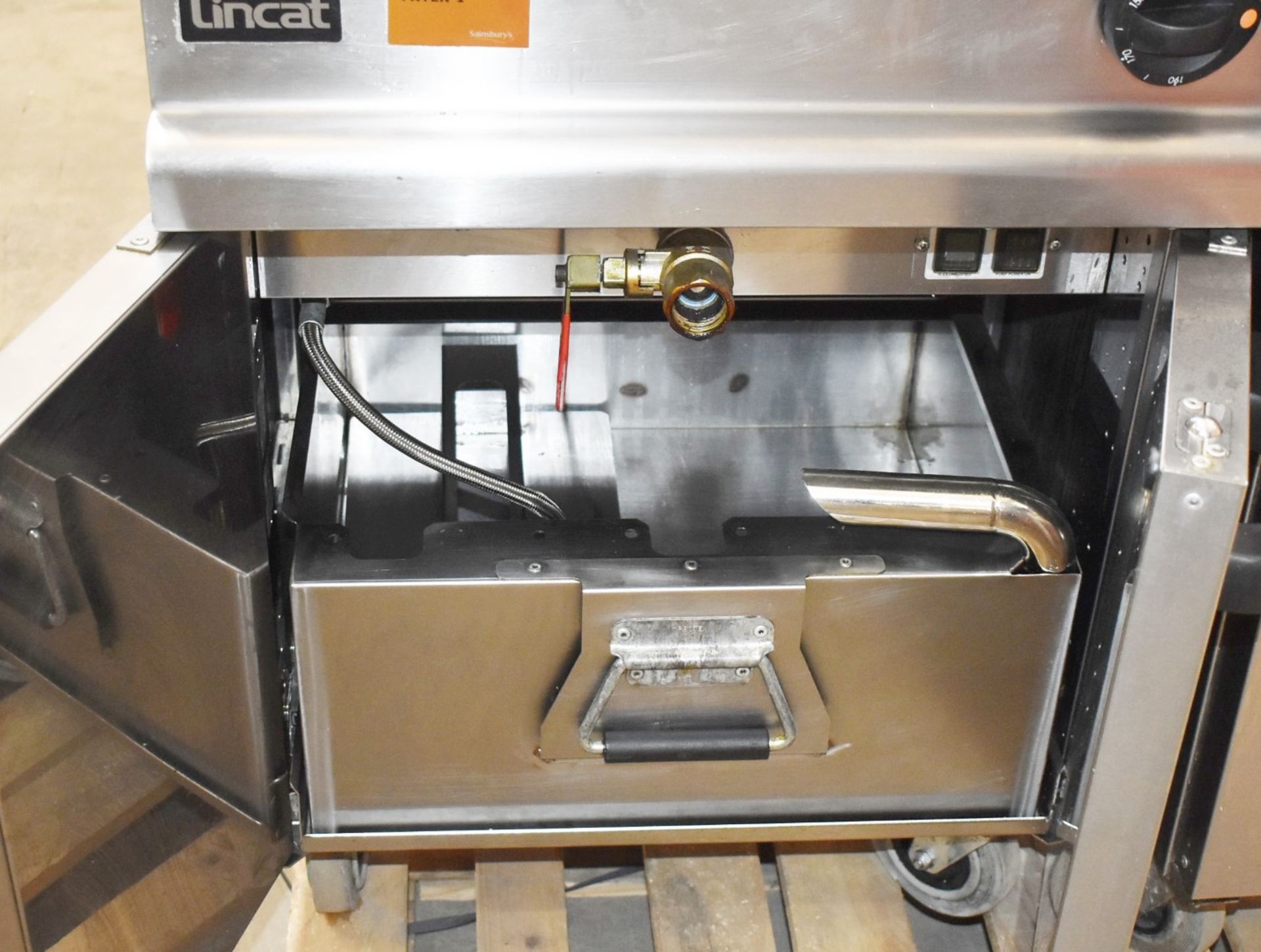 1 x Lincat Opus 700 OE7113 Single Large Tank Electric Fryer With Built In Filteration - 240V / 3PH P - Image 5 of 8