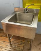 1 x Stainless Steel Sink Basin With Large Bowl and Mixer Tap - CL667 - Location: Brighton, Sussex,