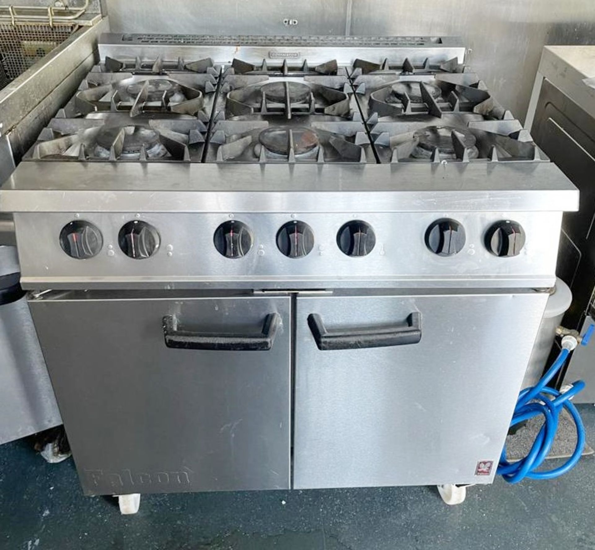 1 x Falcon Dominator 6 Burner Range Cooker With Stainless Steel Exterior - CL667 - Location: