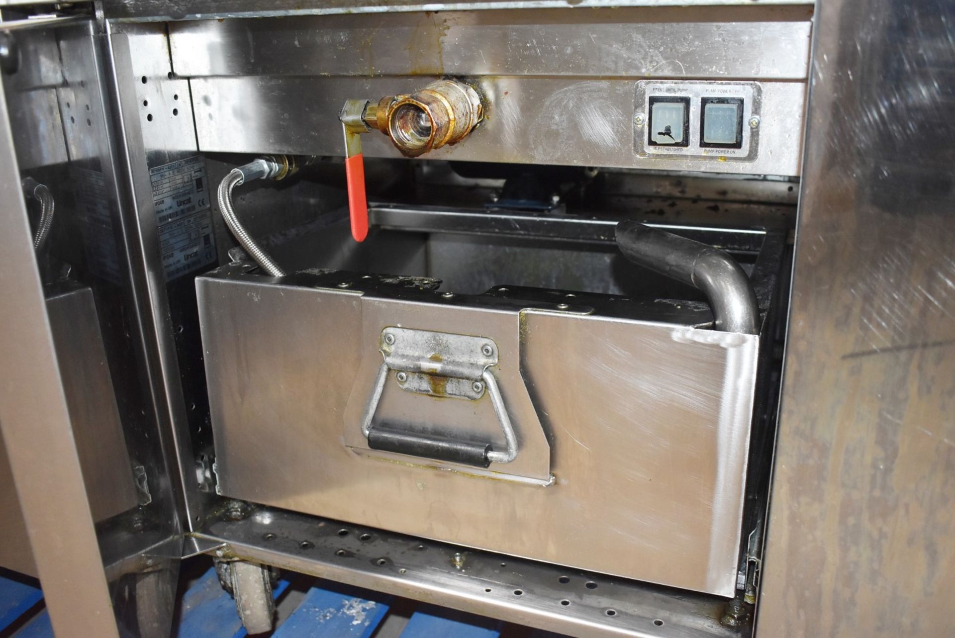 1 x Lincat Opus 700 OE7113 Single Large Tank Electric Fryer With Built In Filteration - 240V / 3PH P - Image 7 of 12