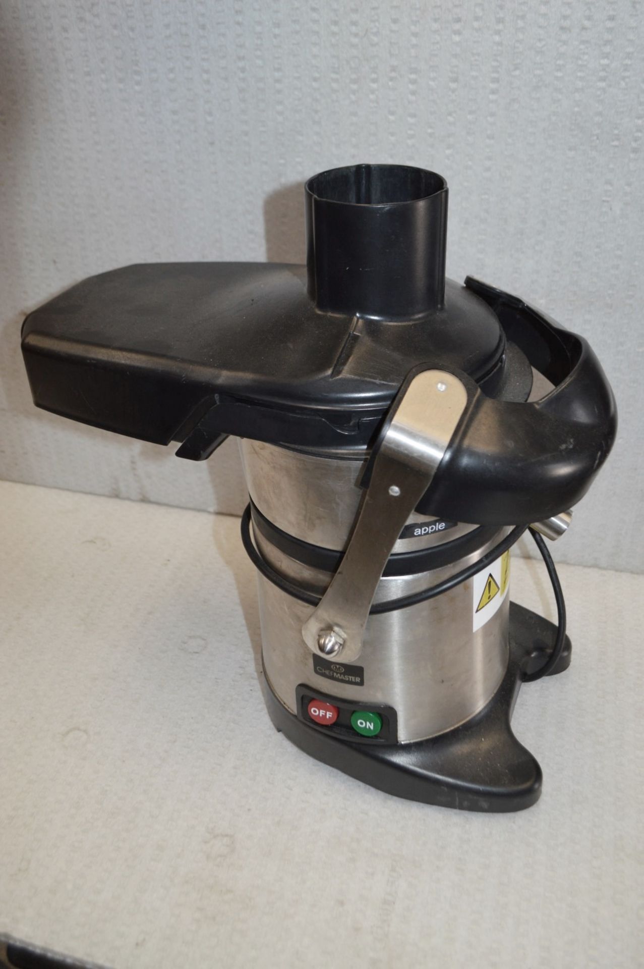 1 x Chef Master Automatic Juicer - Recently Removed From A Commercial Restaurant Environment - CL011 - Image 2 of 13