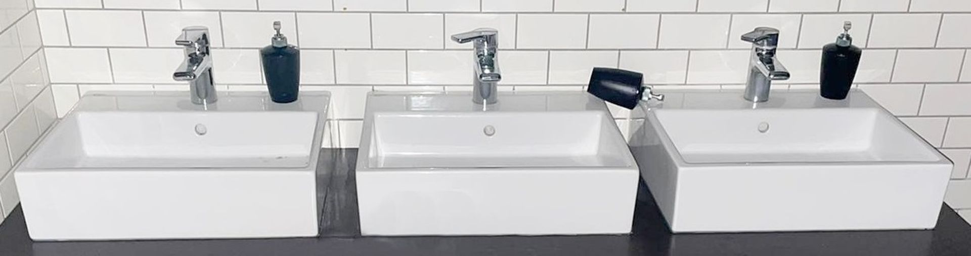 1 x Bathroom Sink Unit With Three Ceramic Countertop Sink Basins and Mixer Taps - Dimensions H120 - Image 2 of 2
