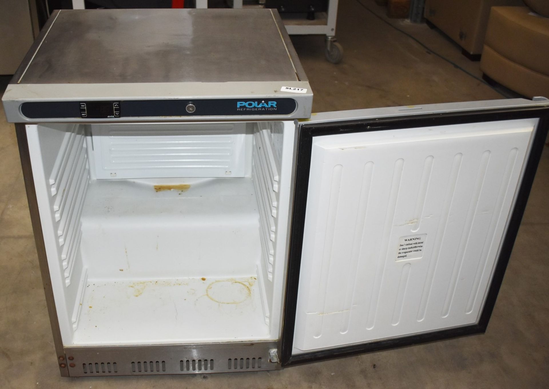 1 x Polar CD080 Undercounter Stainless Steel Fridge - Recently Removed From a Restaurant Environment - Image 4 of 7