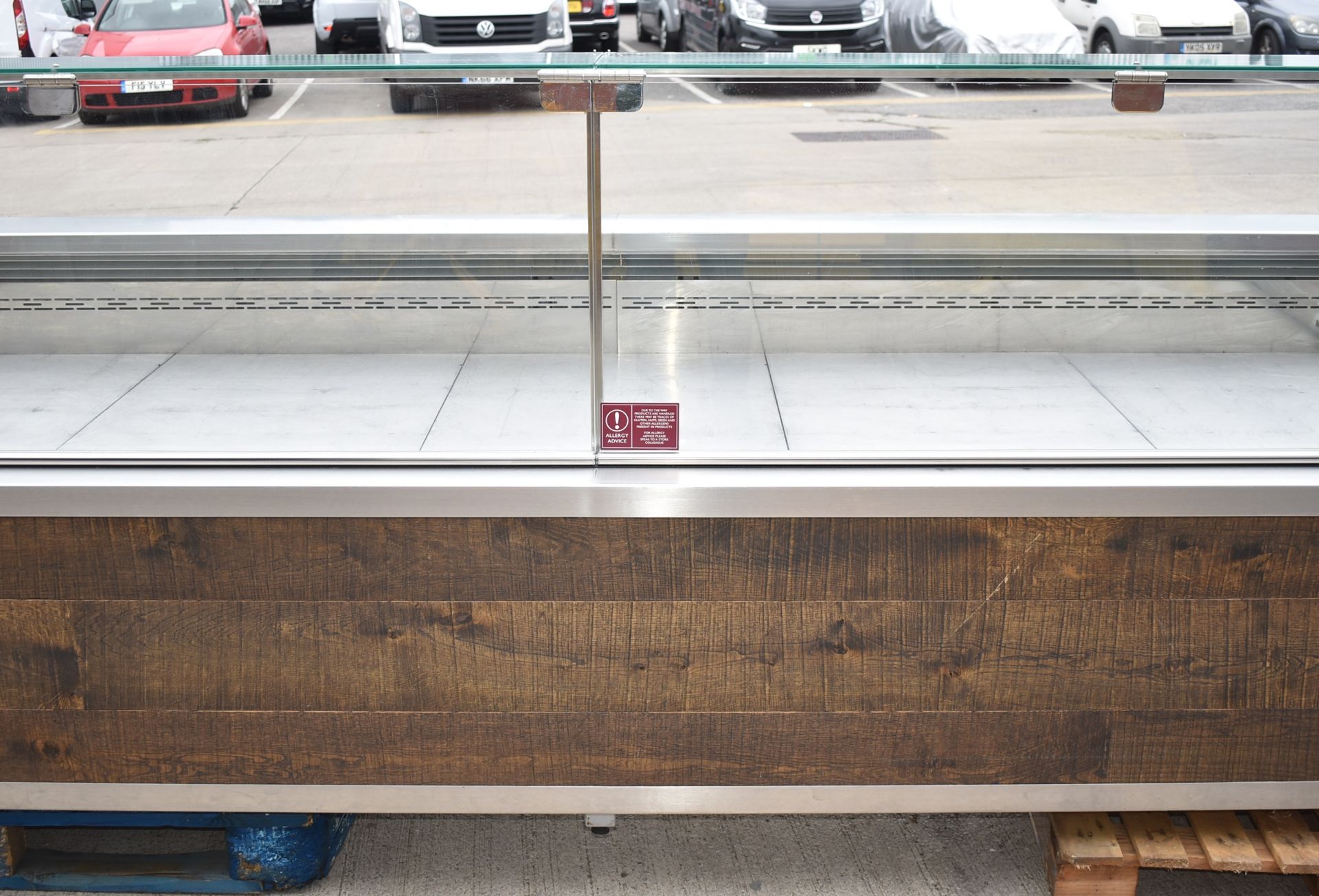 1 x Eurocryor Bistro Refrigerated Retail Counter - Suitable For Takeaways, Butchers, Deli, Cake - Image 9 of 28