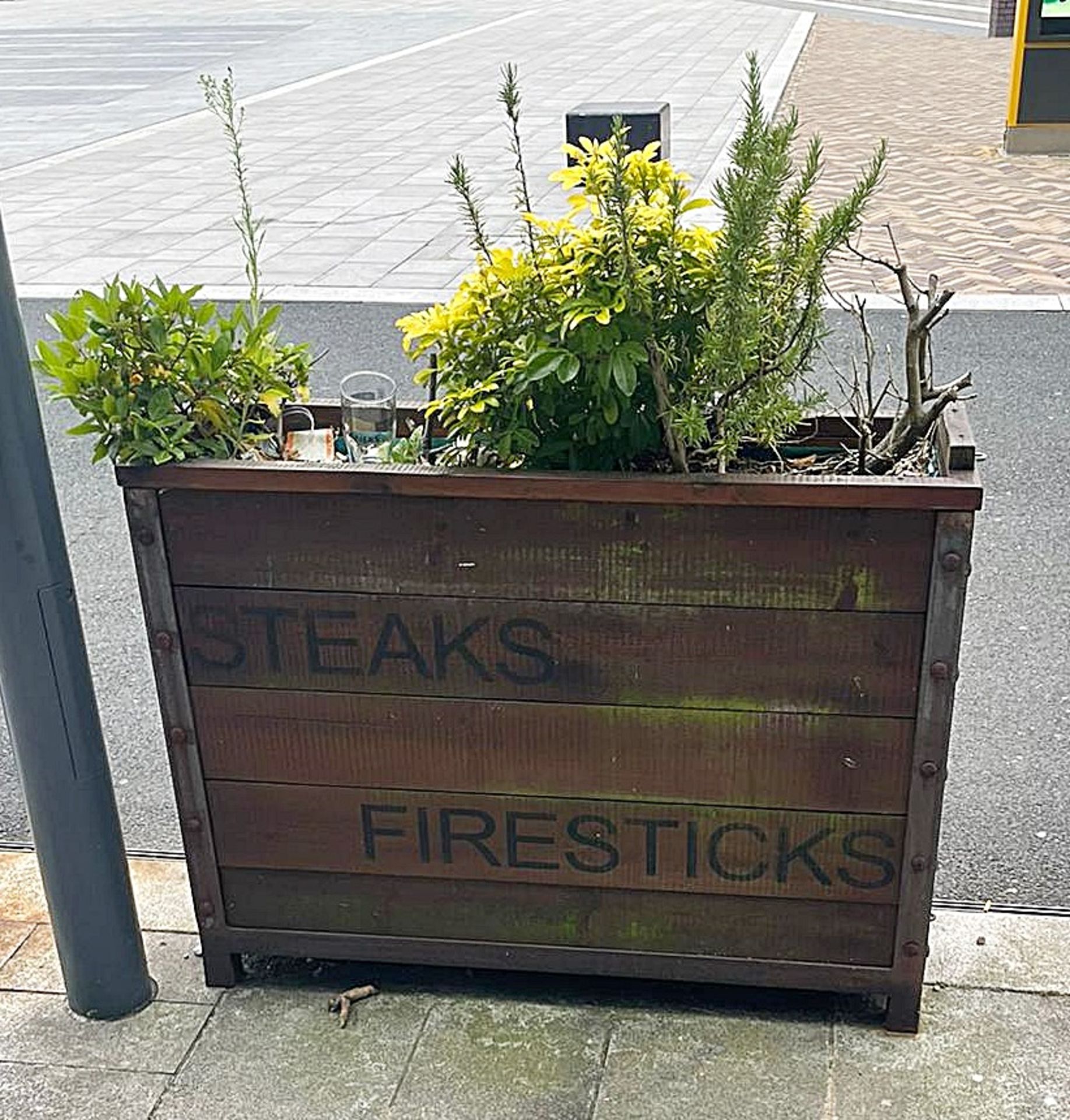 1 x Outdoor Wooden Planter With Live Plants - Size H90 x W121 x D41 cms - CL674 - Location: Telford, - Image 2 of 3