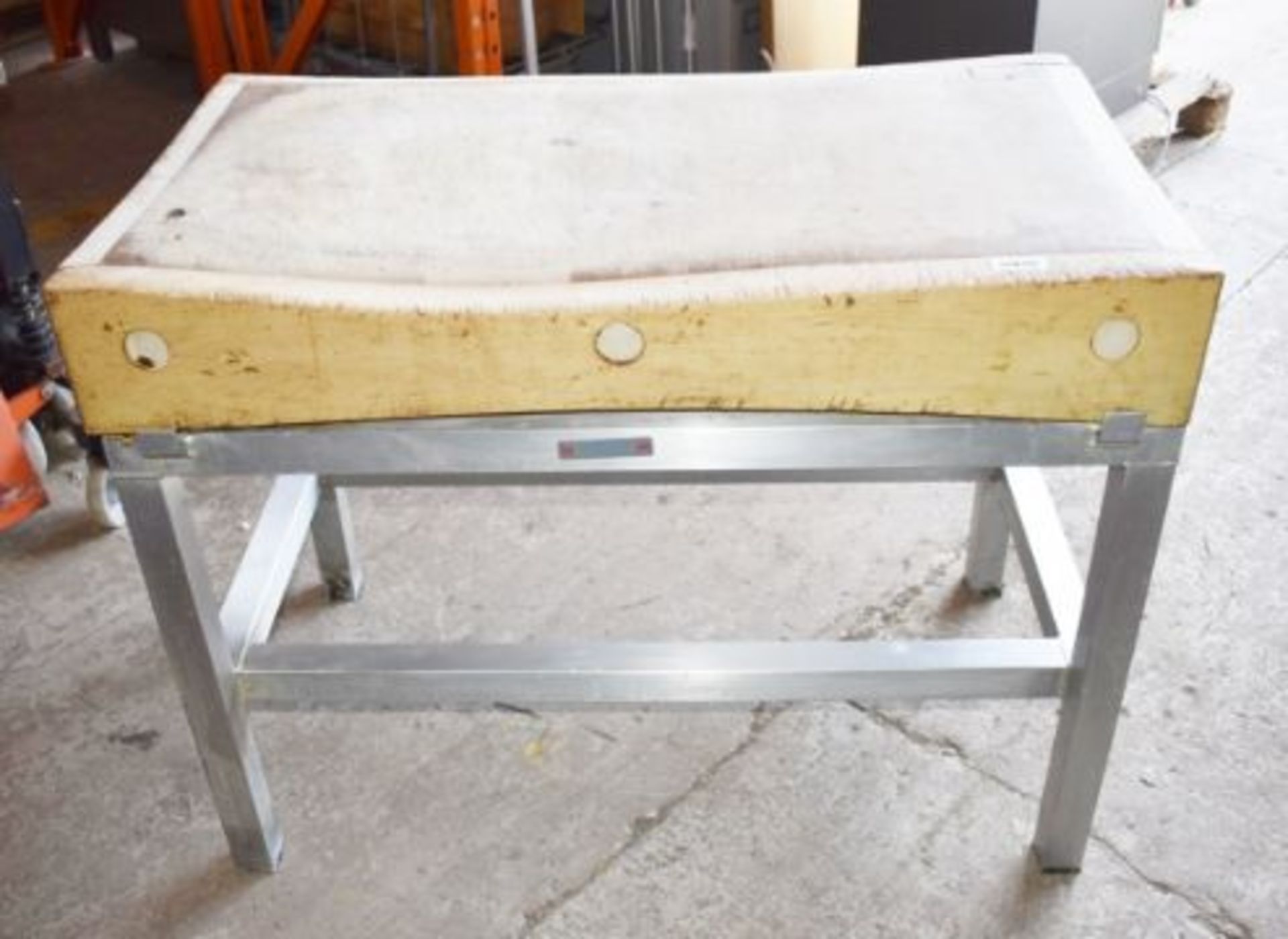 1 x Large Butchers Block Chopping Board on Fabricated Stainless Steel Stand - 16cm Thick Block - - Image 5 of 7
