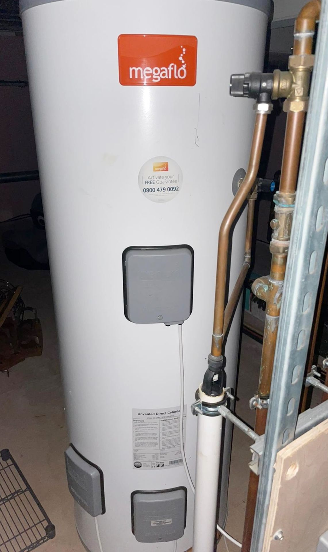 1 x Mega Flow Hot Water Boiler - CL674 - Location: Telford, TF3 Collections: This item is to be