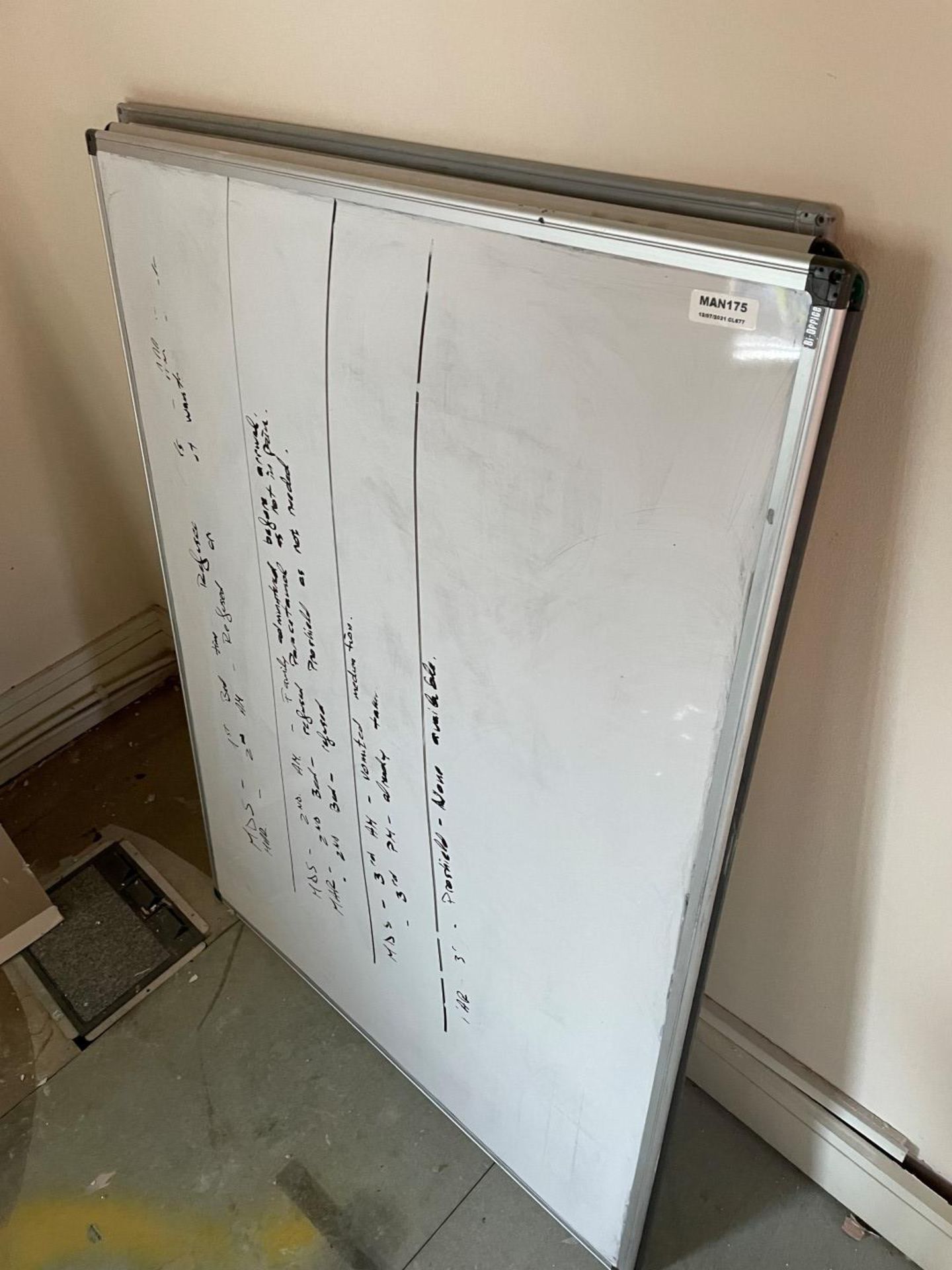 4 x Shield Whiteboards - Dimensions: H90 X W120 Cm - From A Working Office Environment - CL680 - - Image 2 of 3