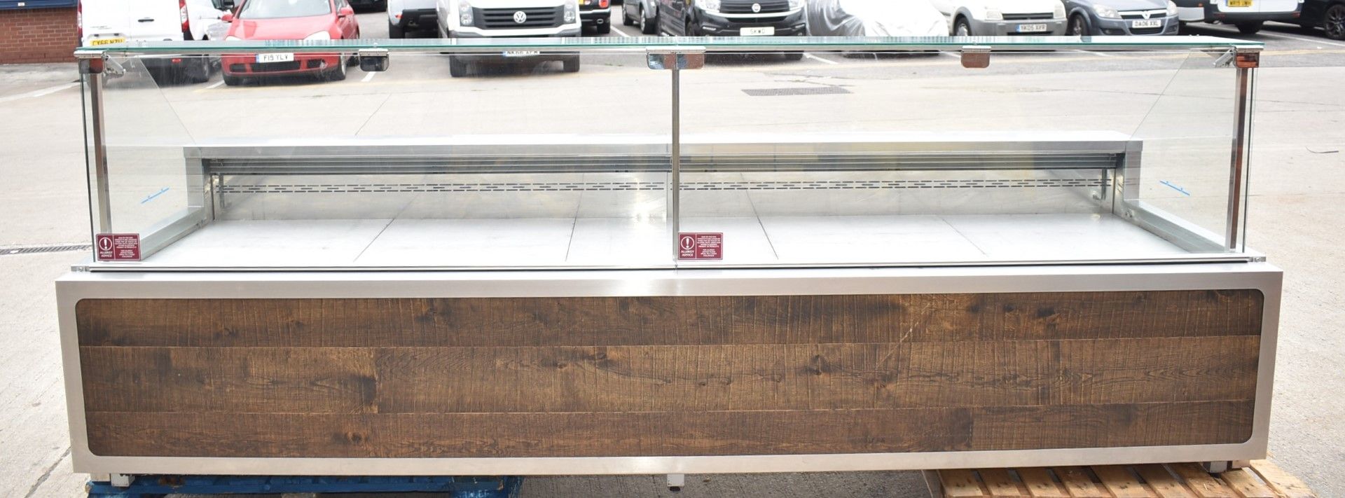 1 x Eurocryor Bistro Refrigerated Retail Counter - Suitable For Takeaways, Butchers, Deli, Cake - Image 6 of 28