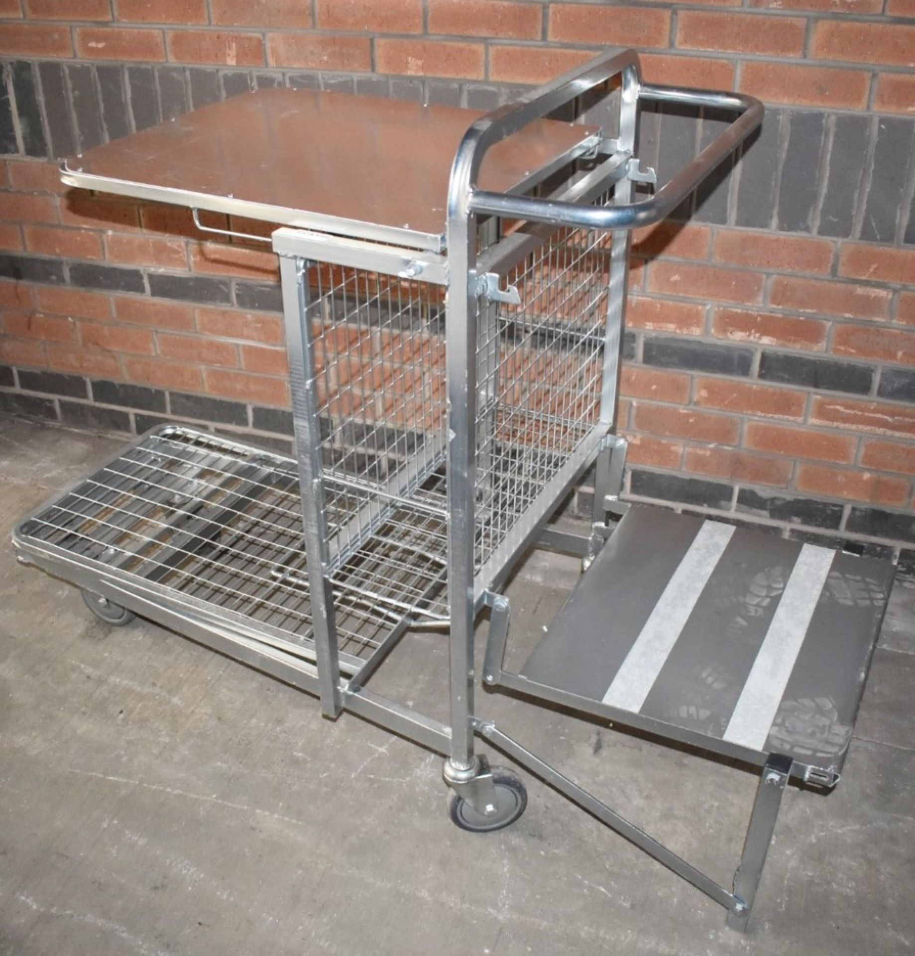 1 x Supermarket Retail Merchandising Trolley With Pull Out Step and Folding Shelf - CL595 - Ref: CCA - Image 8 of 12