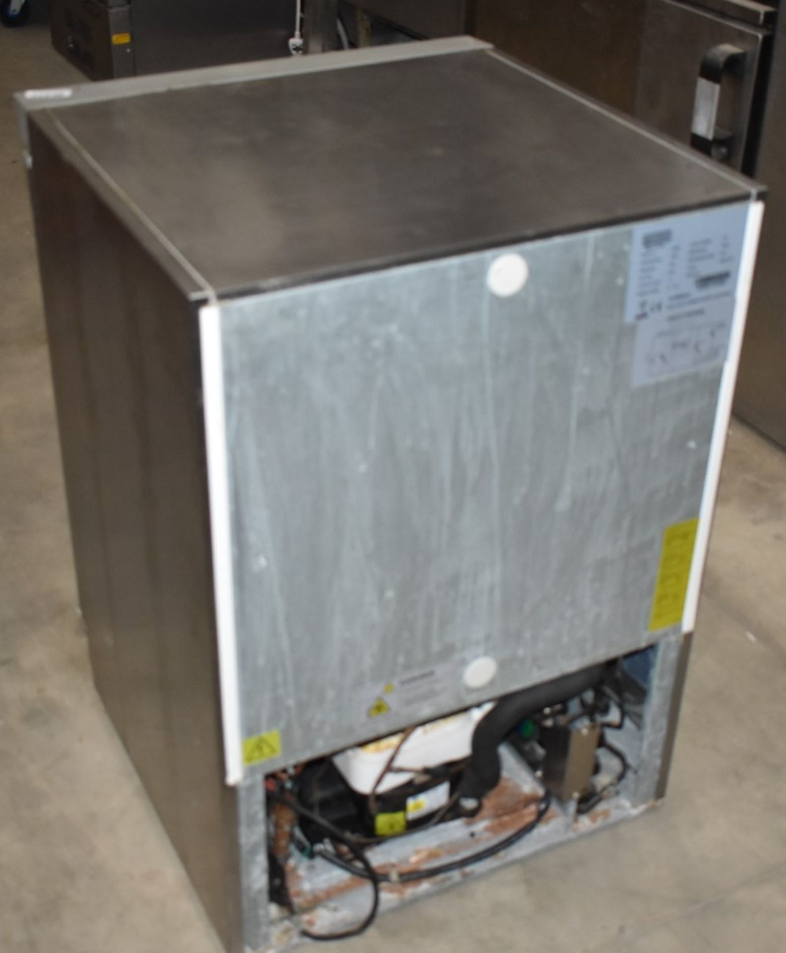 1 x Polar CD080 Undercounter Stainless Steel Fridge - Recently Removed From a Restaurant Environment - Image 5 of 7