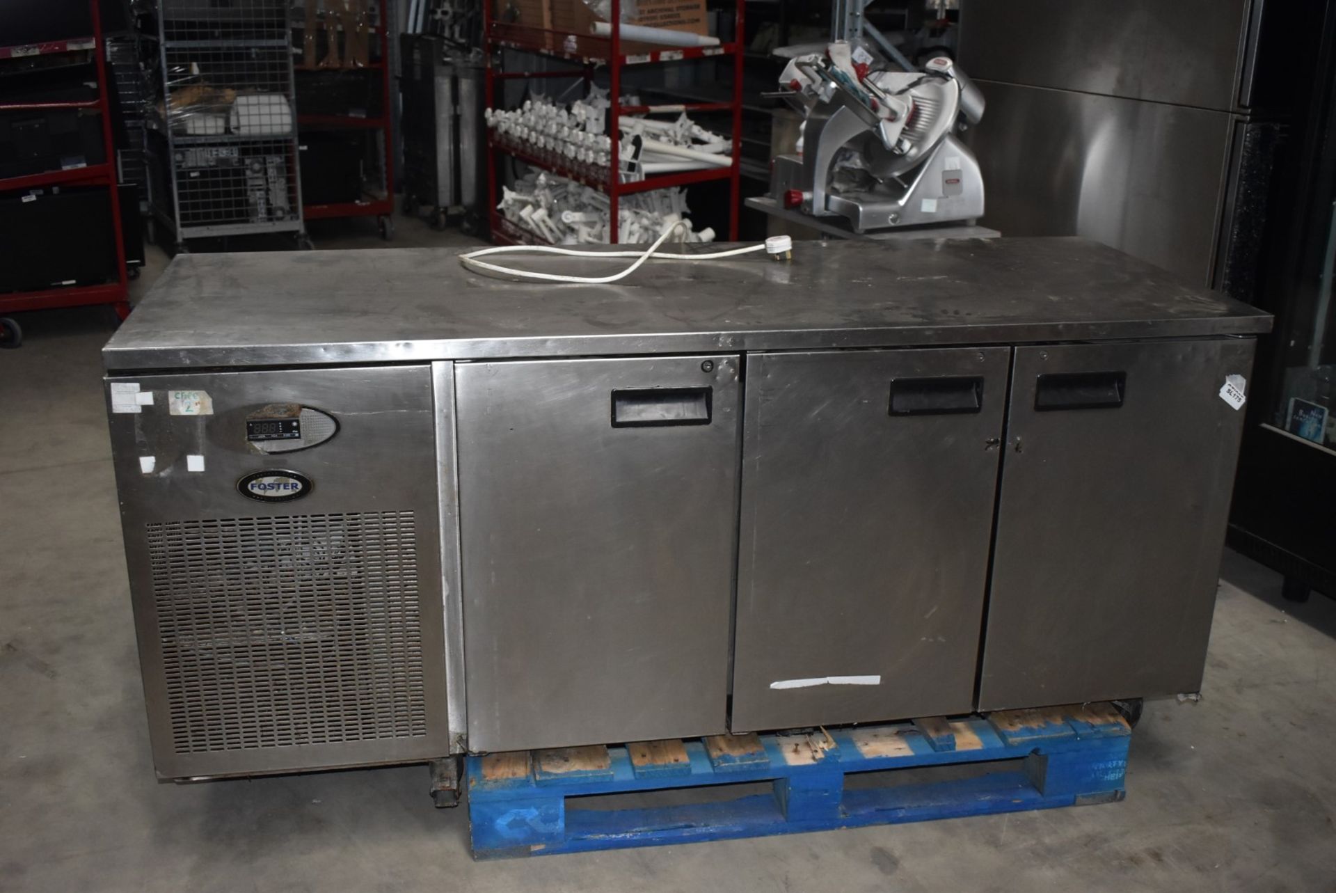 1 x Fosters Three Door Countertop Refrigerator With Stainless Steel Exterior - Dimensions: H81 x - Image 2 of 9